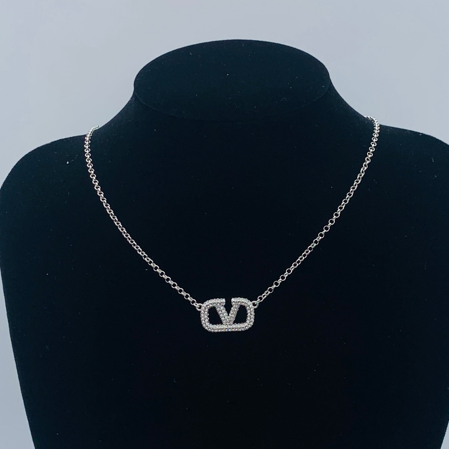 LuxluxHouse Low Price And High Quality Accessories Valentino