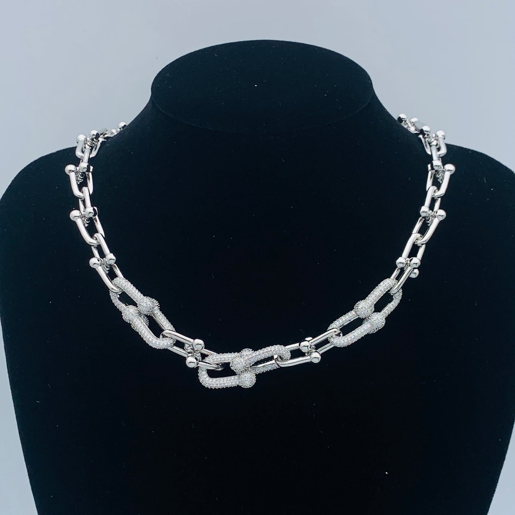 LuxluxHouse Low Price And High Quality Accessories Tiffany