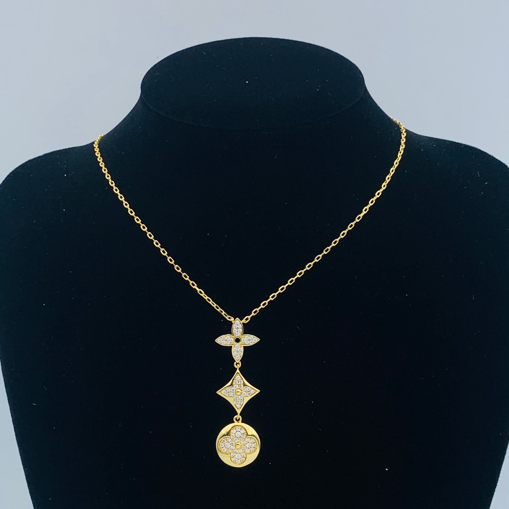 LuxluxHouse Low Price And High Quality Accessories Louis Vuitton