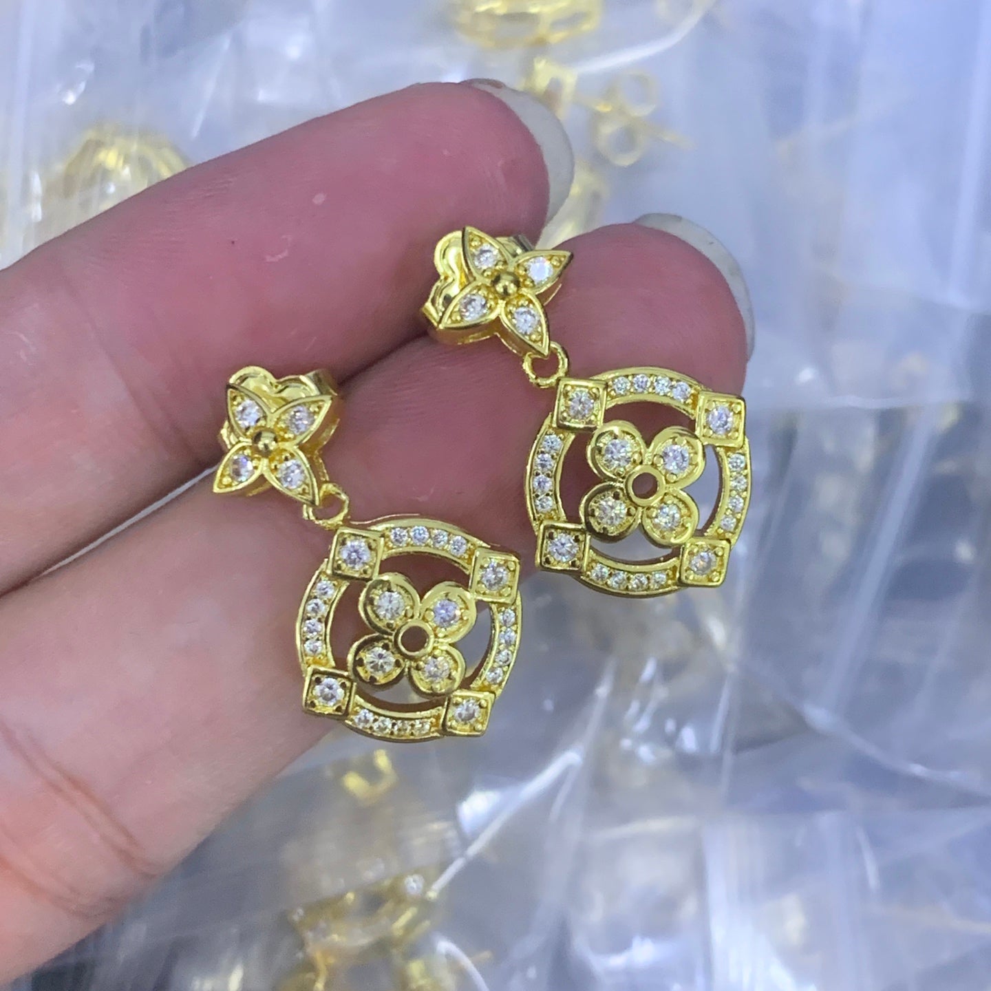 LuxluxHouse Low Price And High Quality Accessories Louis Vuitton