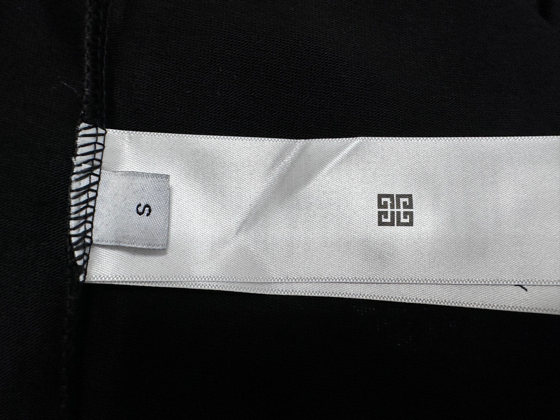 LuxluxHouse Best Quality Clothes Givenchy T-shirt
