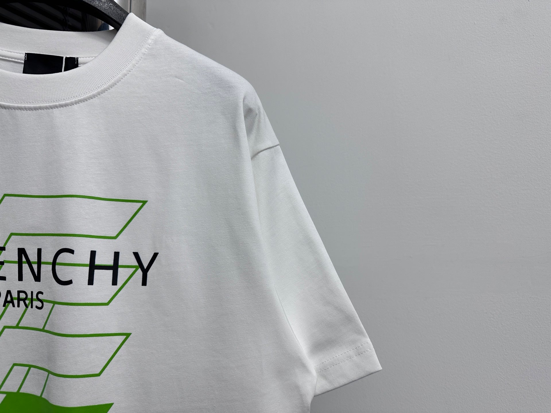LuxluxHouse Best Quality Clothes Givenchy T-shirt