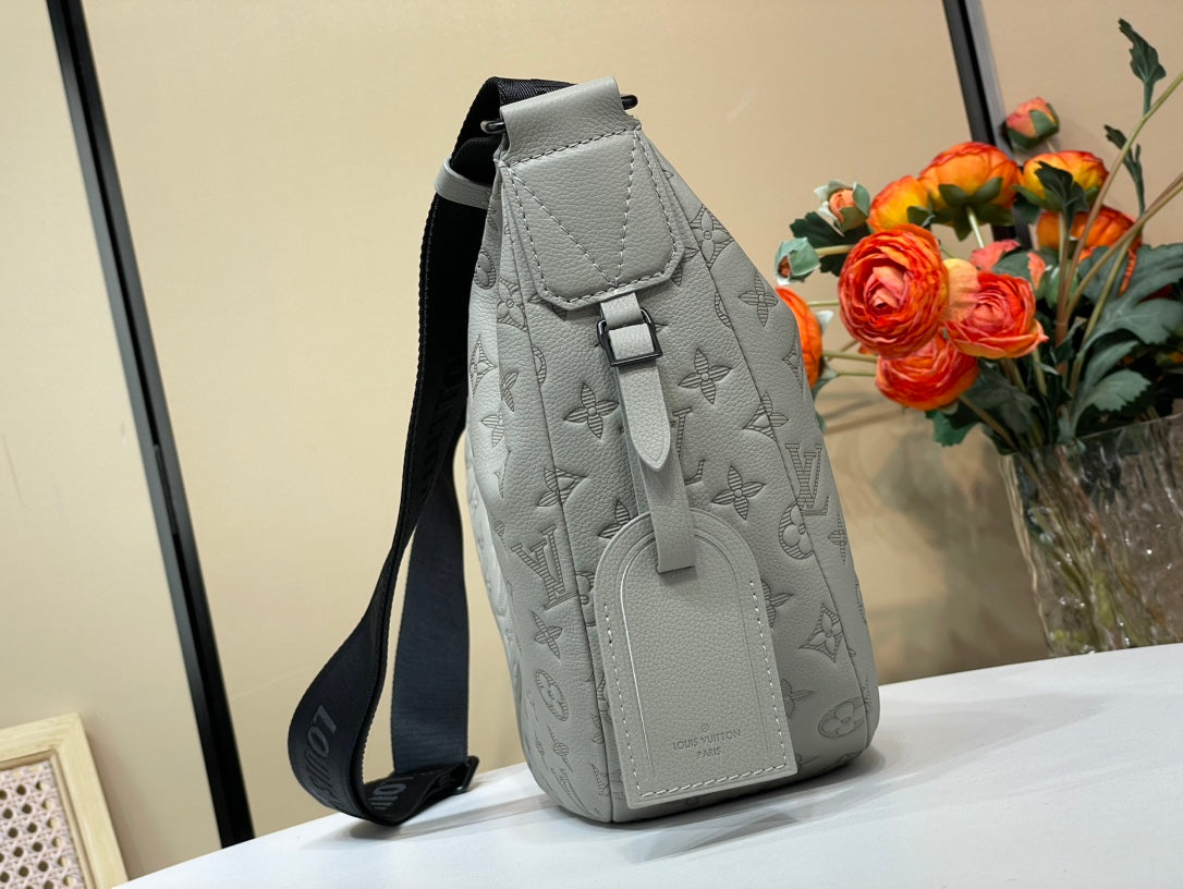 LuxluxHouse Best Quality Bags Louis Vuitton Men