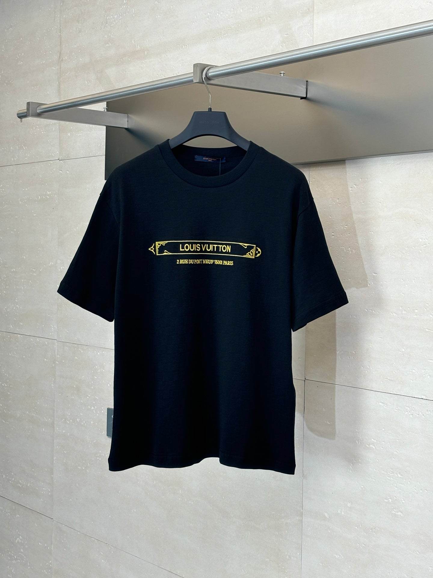 LuxluxHouse Best Quality Clothes T-shirt Louis Vuitton
