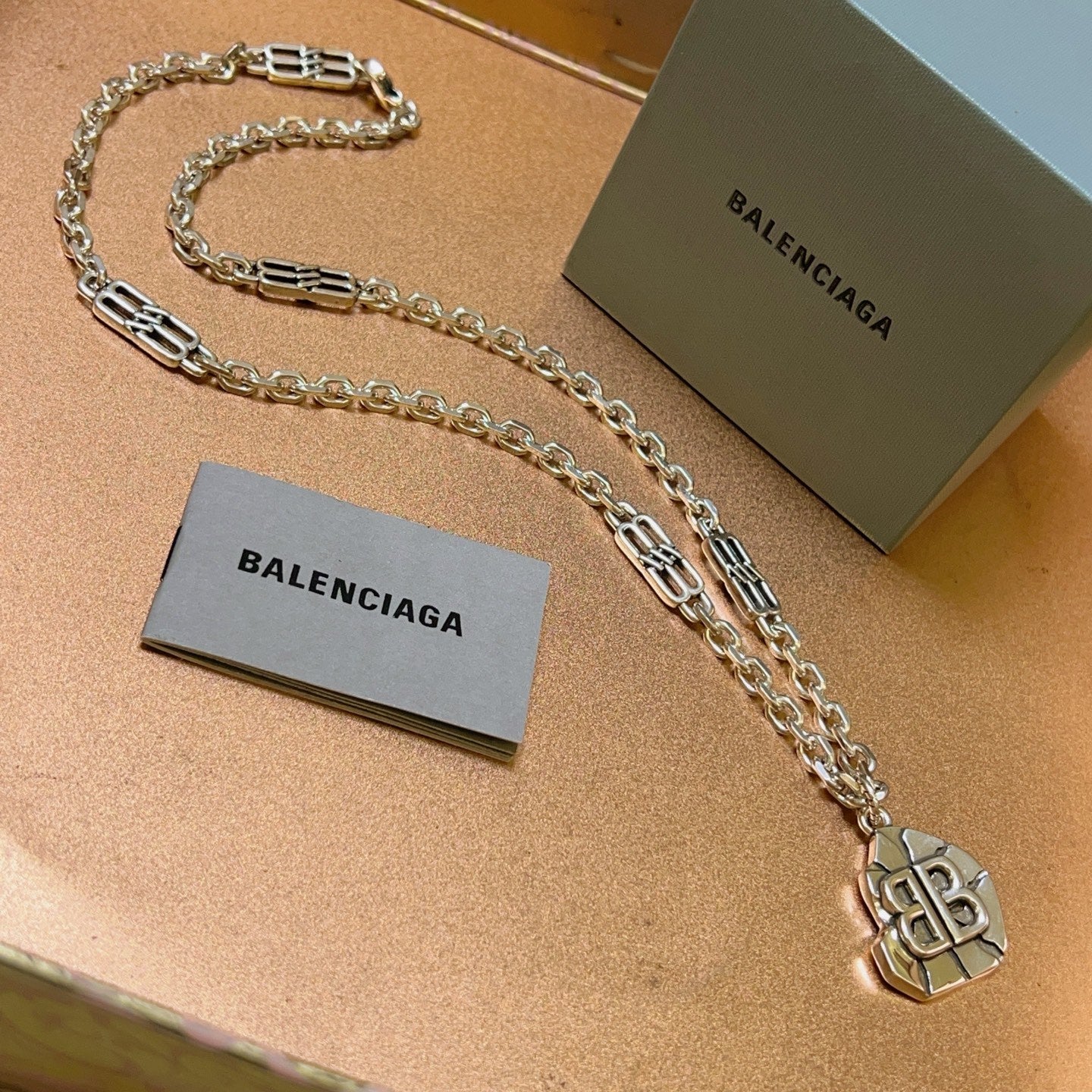 LuxluxHouse Best Quality Accessories Necklace Balenciaga