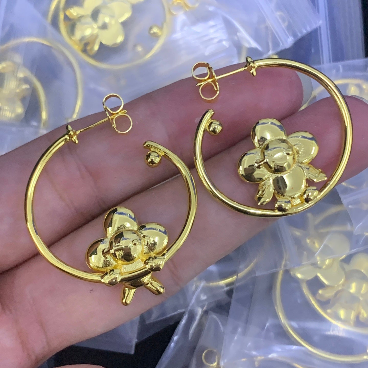 LuxluxHouse Low Price And High Quality Accessories Louis Vuitton