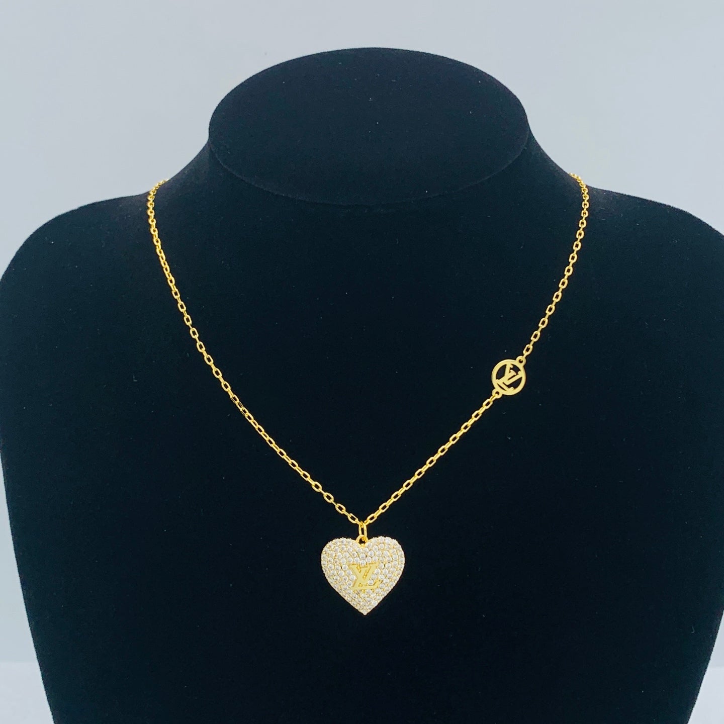 LuxluxHouse Low Price And High Quality Accessories Louis Vuitton