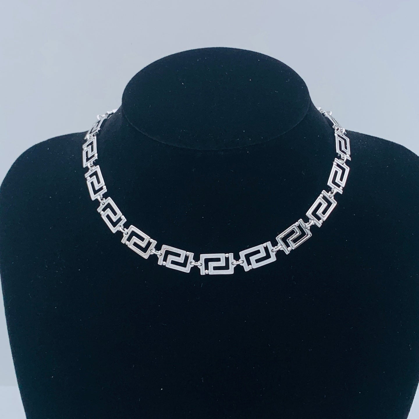 LuxluxHouse Low Price And High Quality Accessories Versace