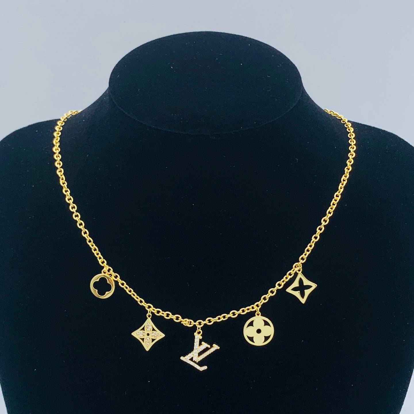 LuxluxHouse Low Price And High Quality Accessories Louis Vuitton