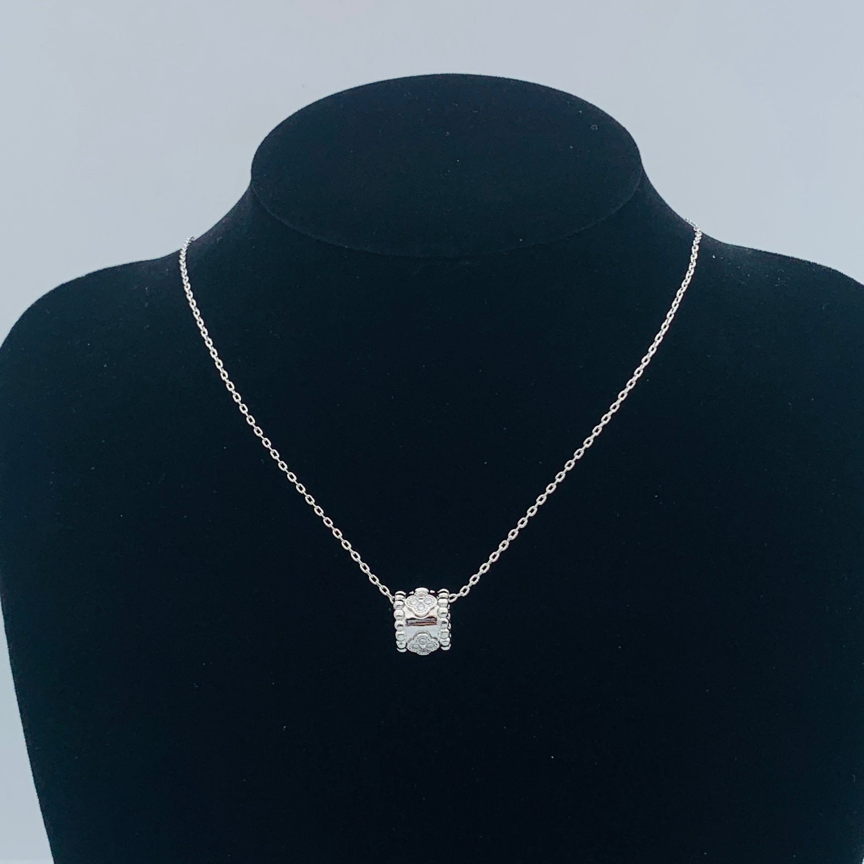 LuxluxHouse Low Price And High Quality Accessories Van Cleef & Arpels