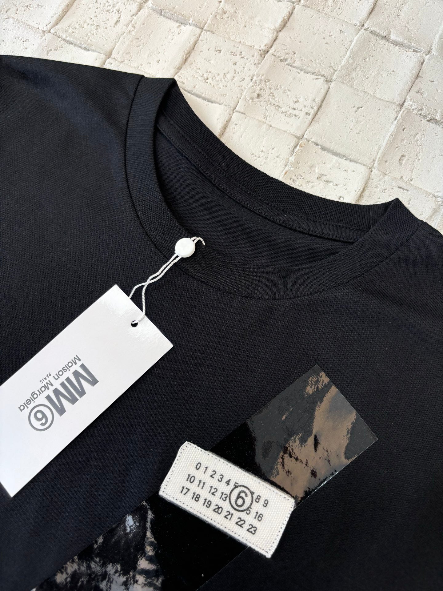 LuxluxHouse Best Quality Clothes T-shirt Chanel & Maison Margiela