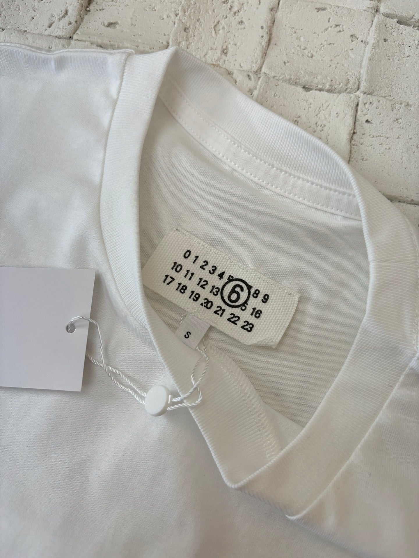 LuxluxHouse Best Quality Clothes T-shirt Chanel & Maison Margiela