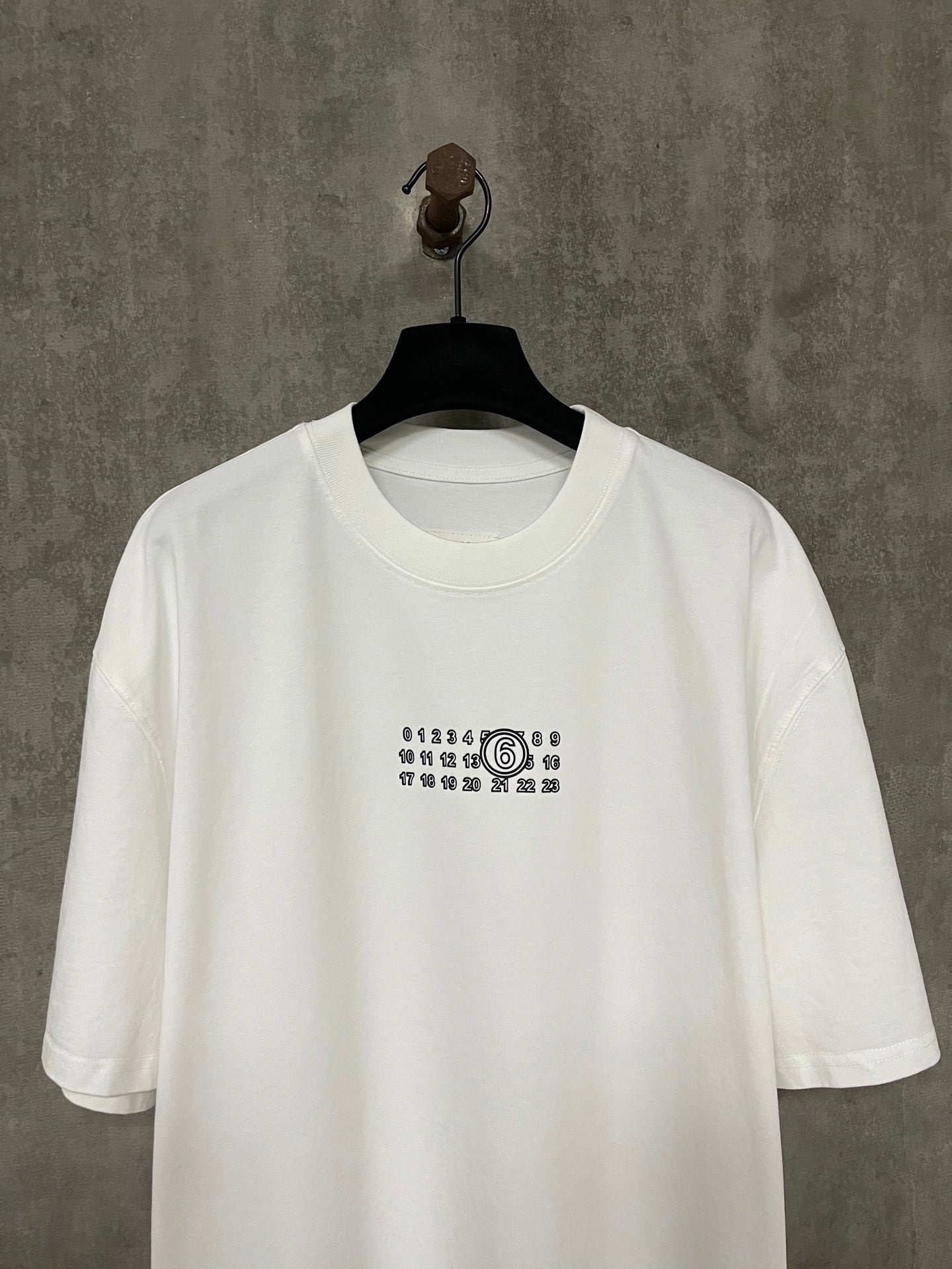 LuxluxHouse Best Quality Clothes T-shirt Chanel & Maison Margiela