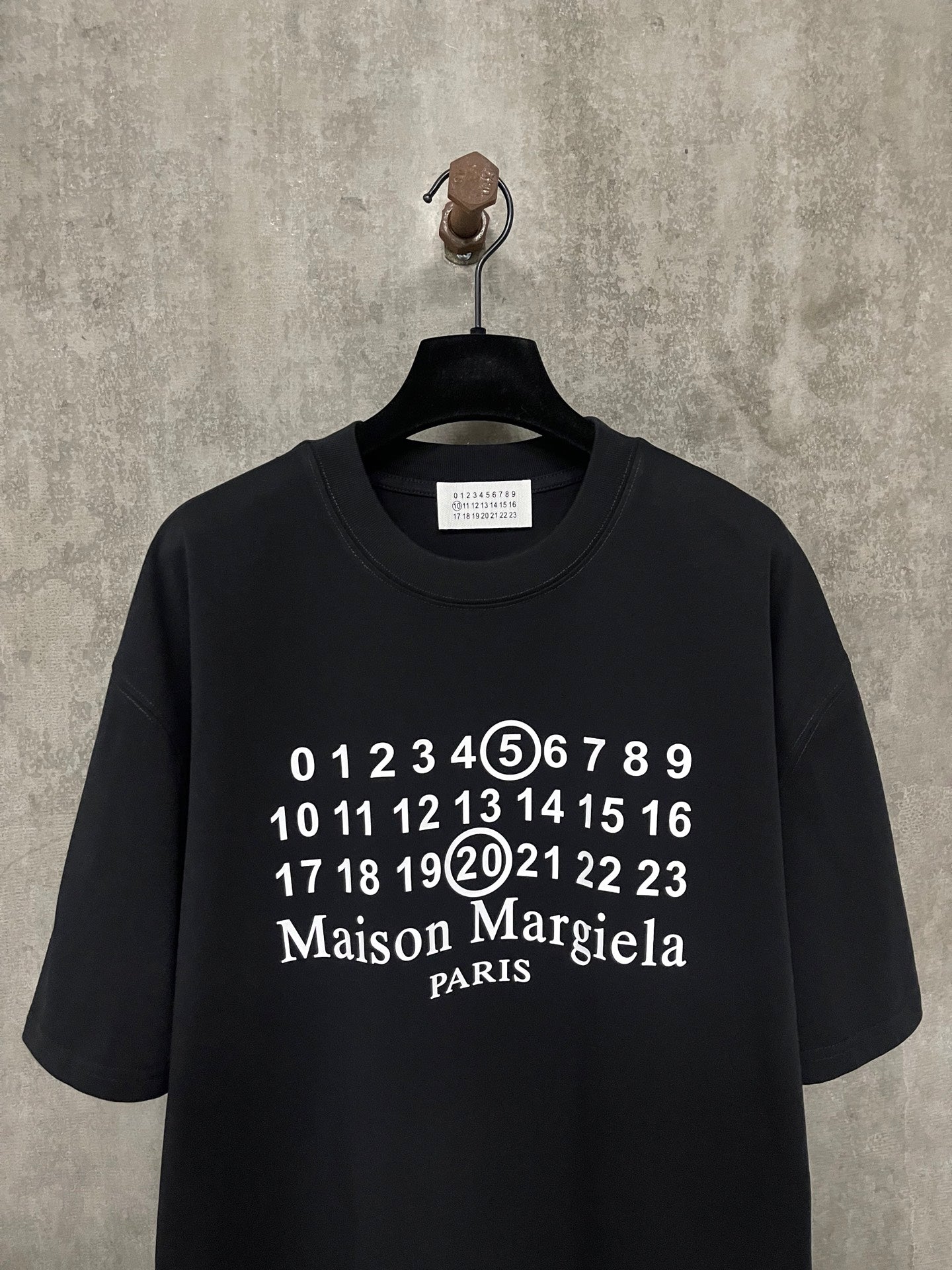 LuxluxHouse Best Quality Clothes T-shirt Chanel & Maison Margiela