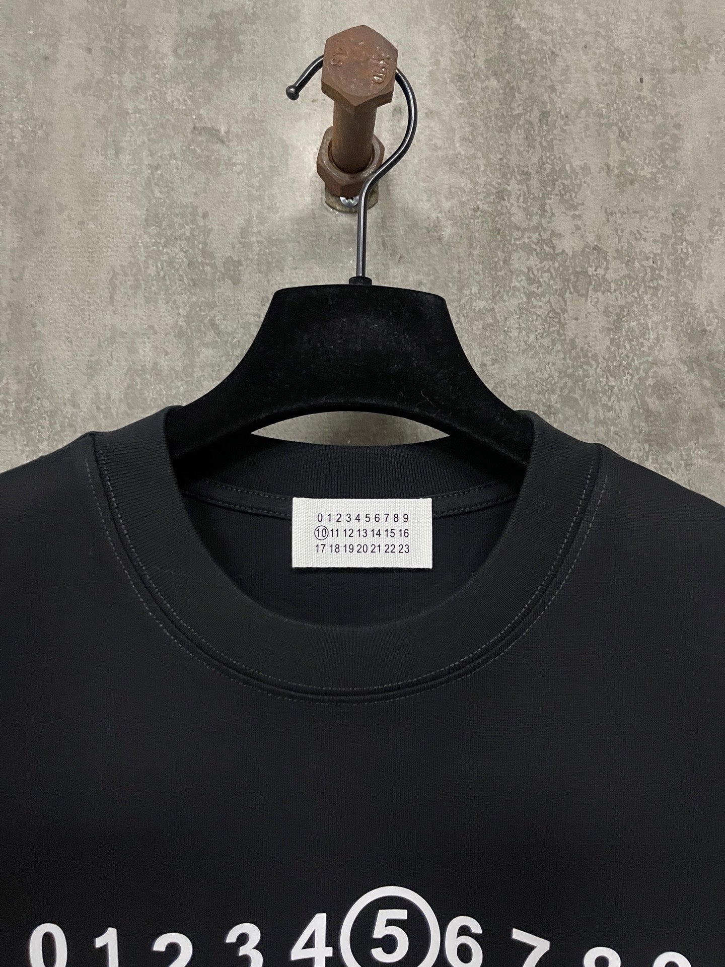 LuxluxHouse Best Quality Clothes T-shirt Chanel & Maison Margiela