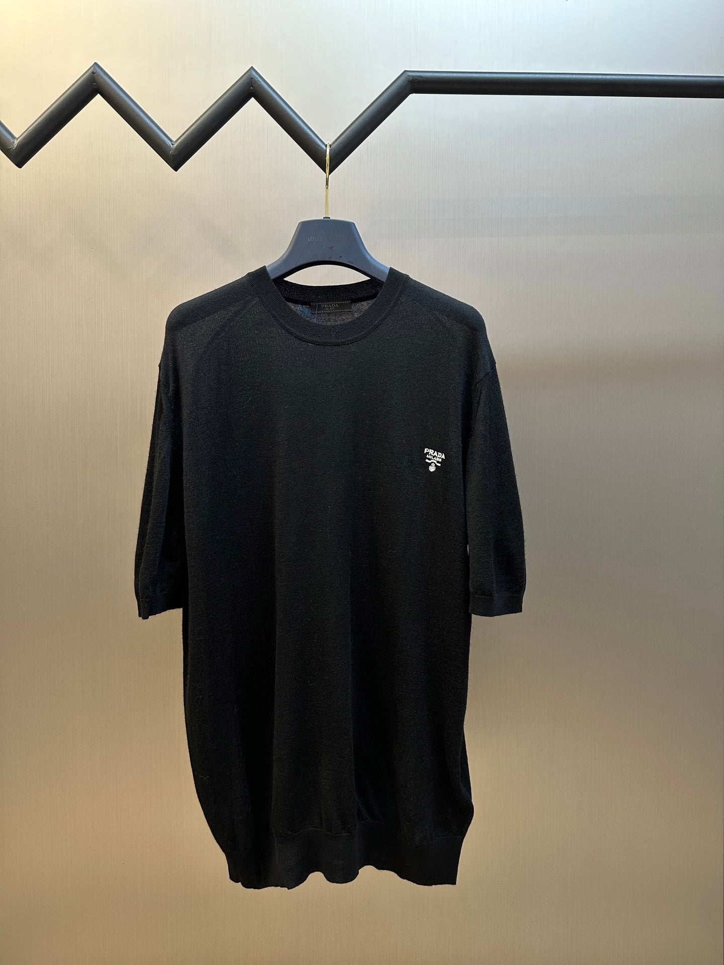 LuxluxHouse Best Quality Clothes T-shirt Prada