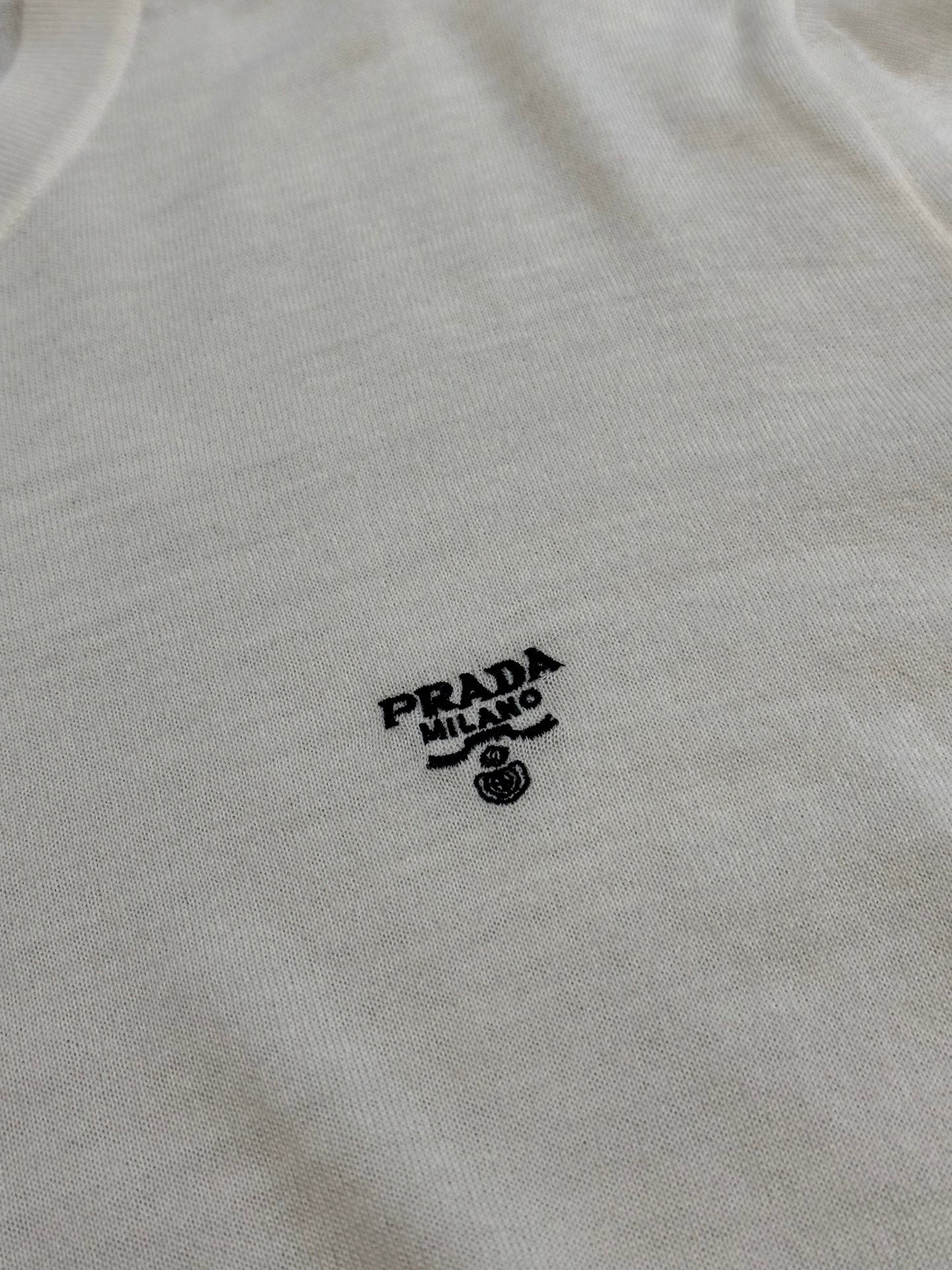 LuxluxHouse Best Quality Clothes T-shirt Prada