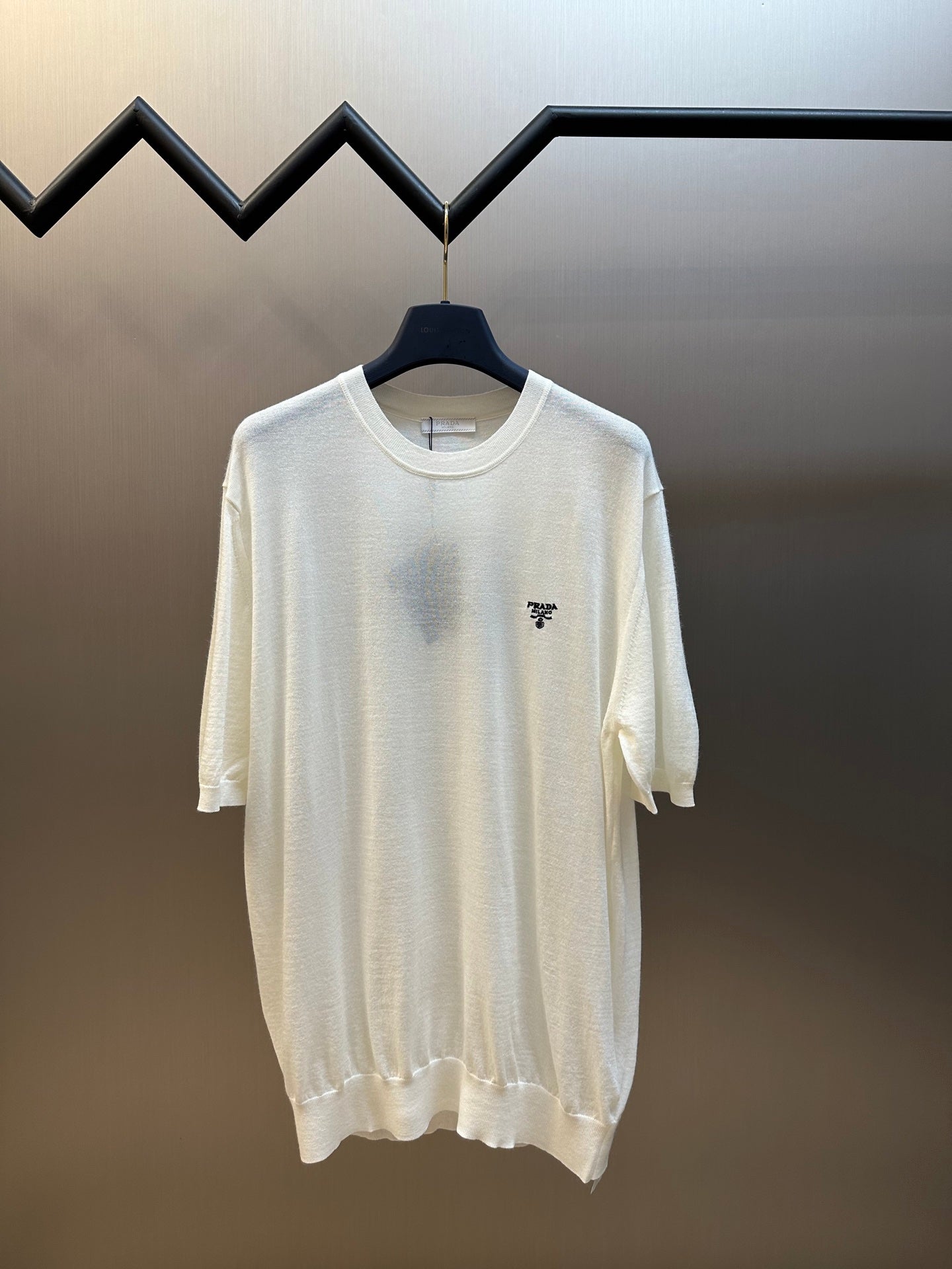 LuxluxHouse Best Quality Clothes T-shirt Prada