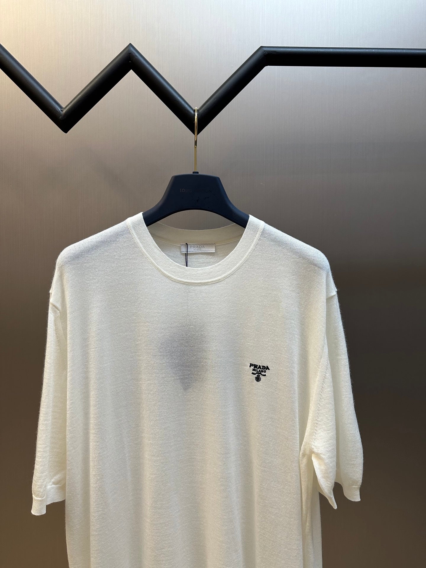 LuxluxHouse Best Quality Clothes T-shirt Prada