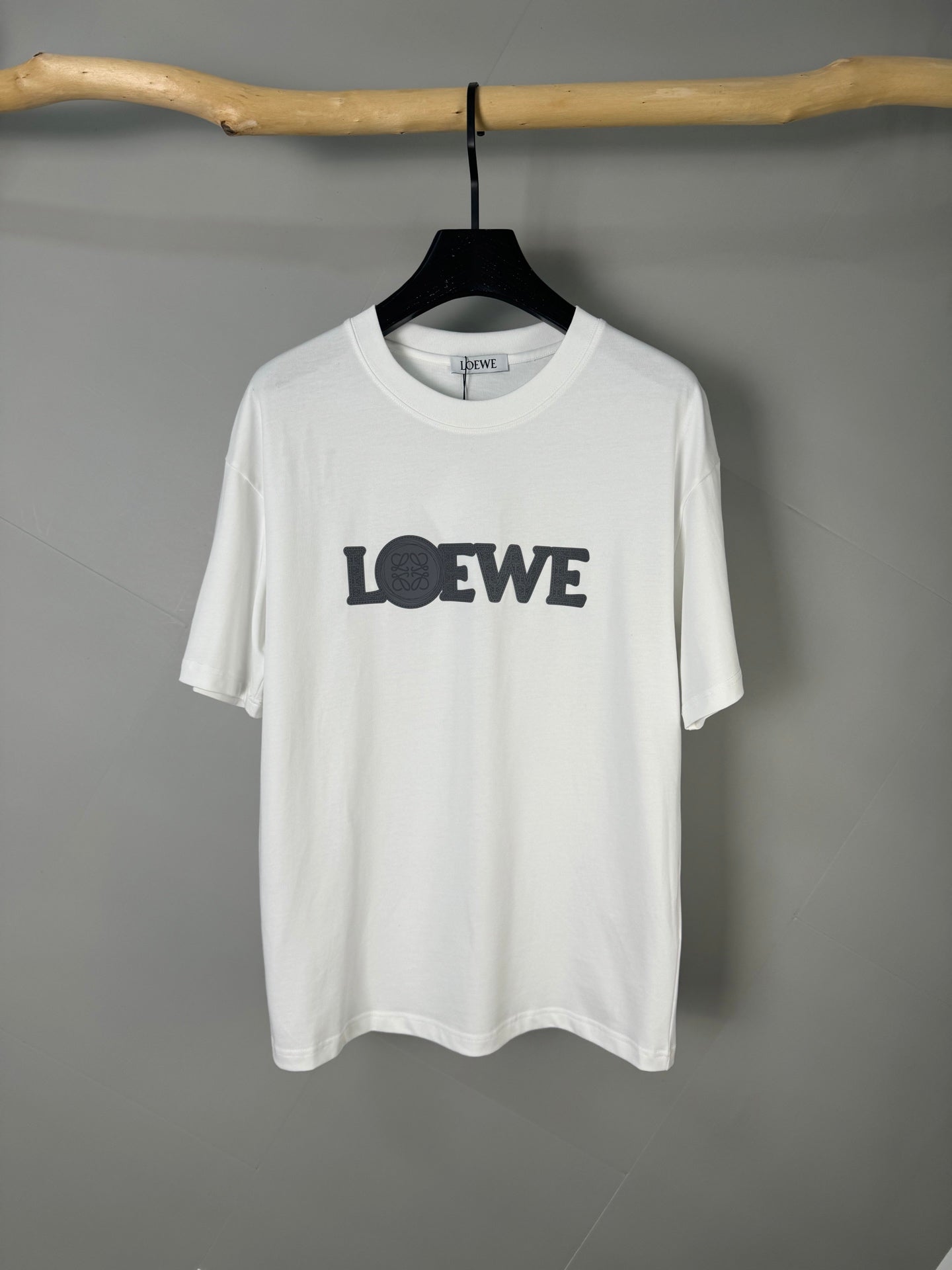 LuxluxHouse Best Quality Clothes T-shirt Loewe