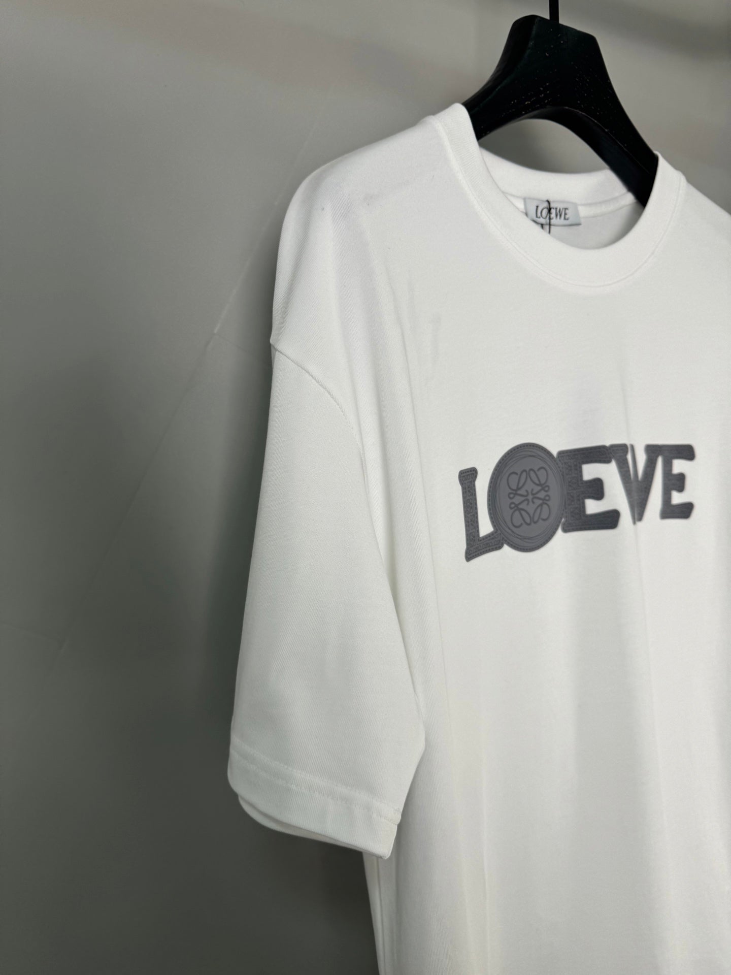 LuxluxHouse Best Quality Clothes T-shirt Loewe