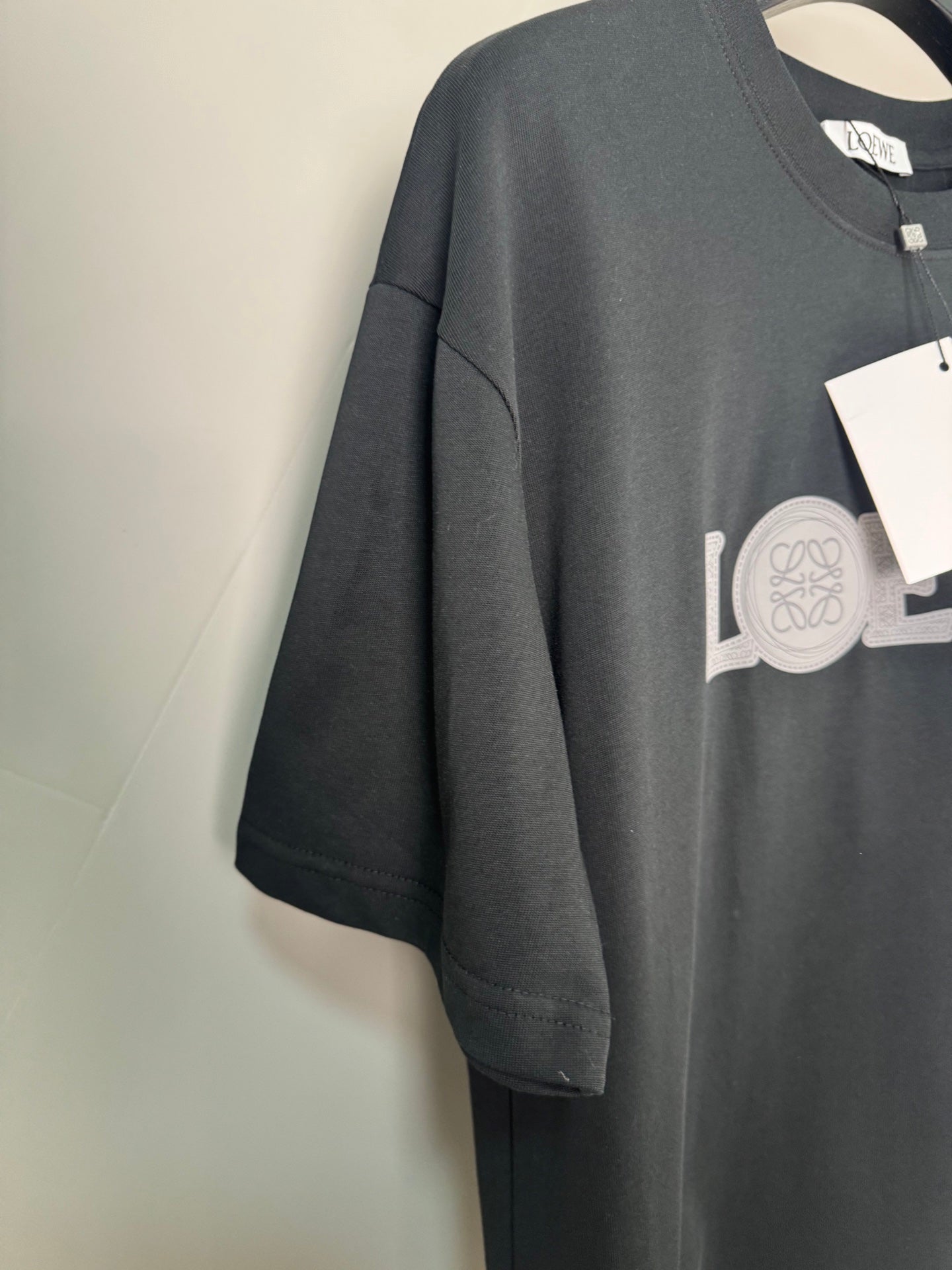 LuxluxHouse Best Quality Clothes T-shirt Loewe