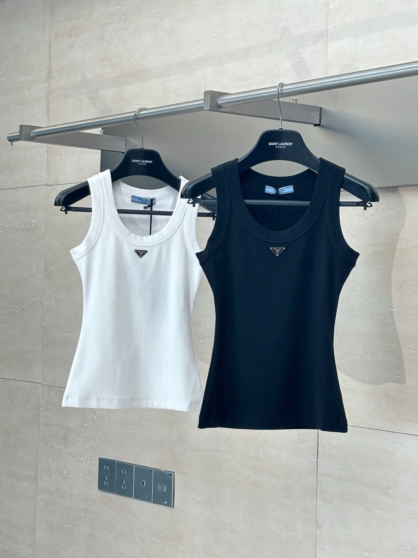 LuxluxHouse Best Quality Clothes T-shirt Prada