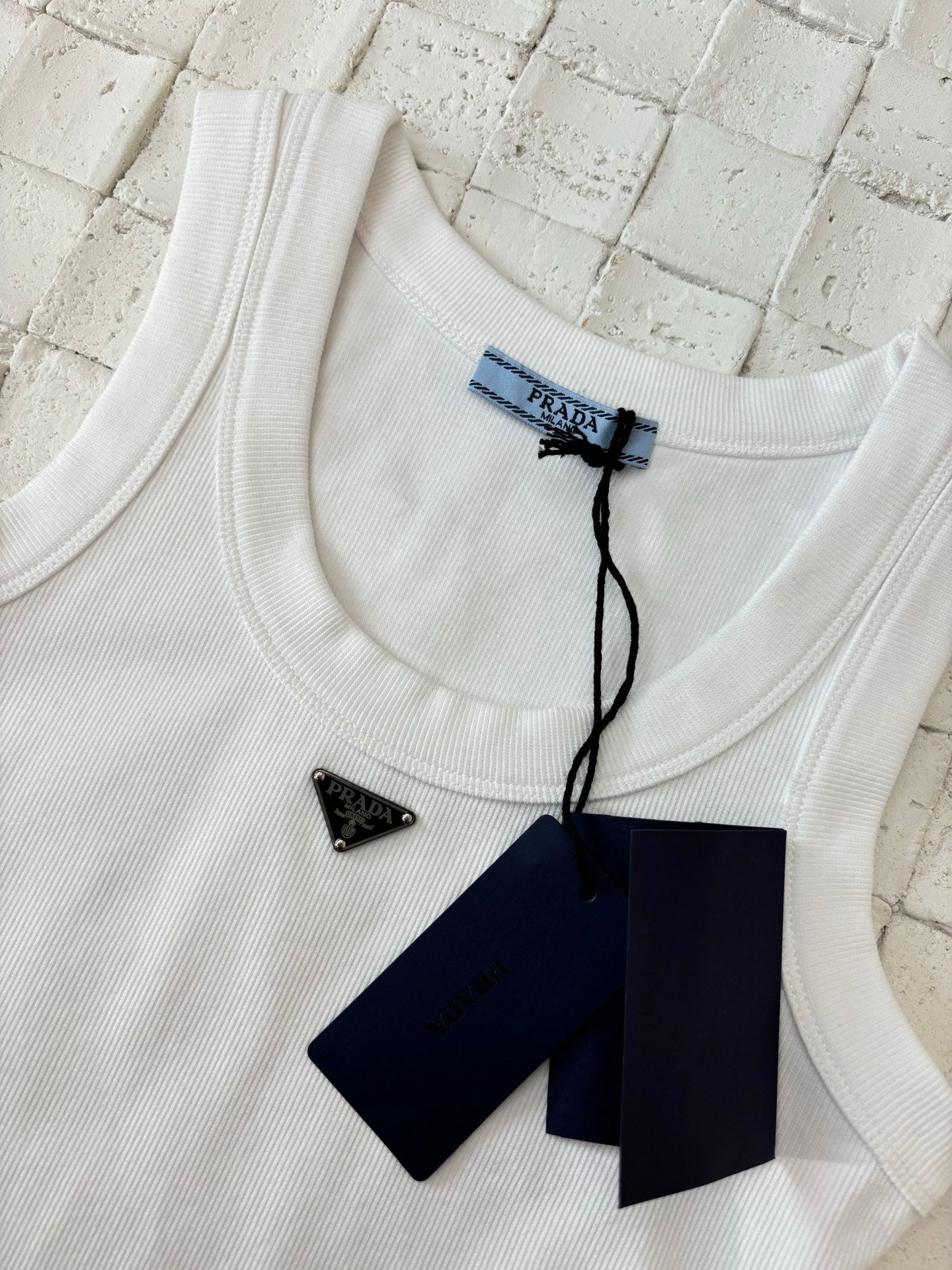 LuxluxHouse Best Quality Clothes T-shirt Prada