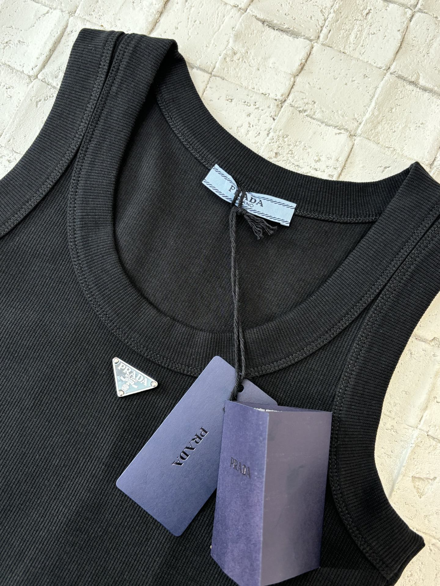 LuxluxHouse Best Quality Clothes T-shirt Prada