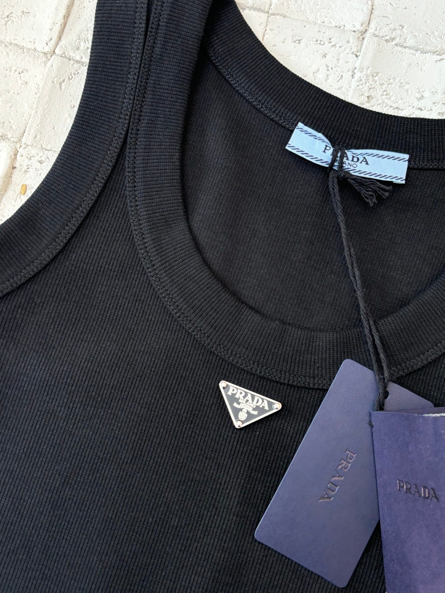 LuxluxHouse Best Quality Clothes T-shirt Prada