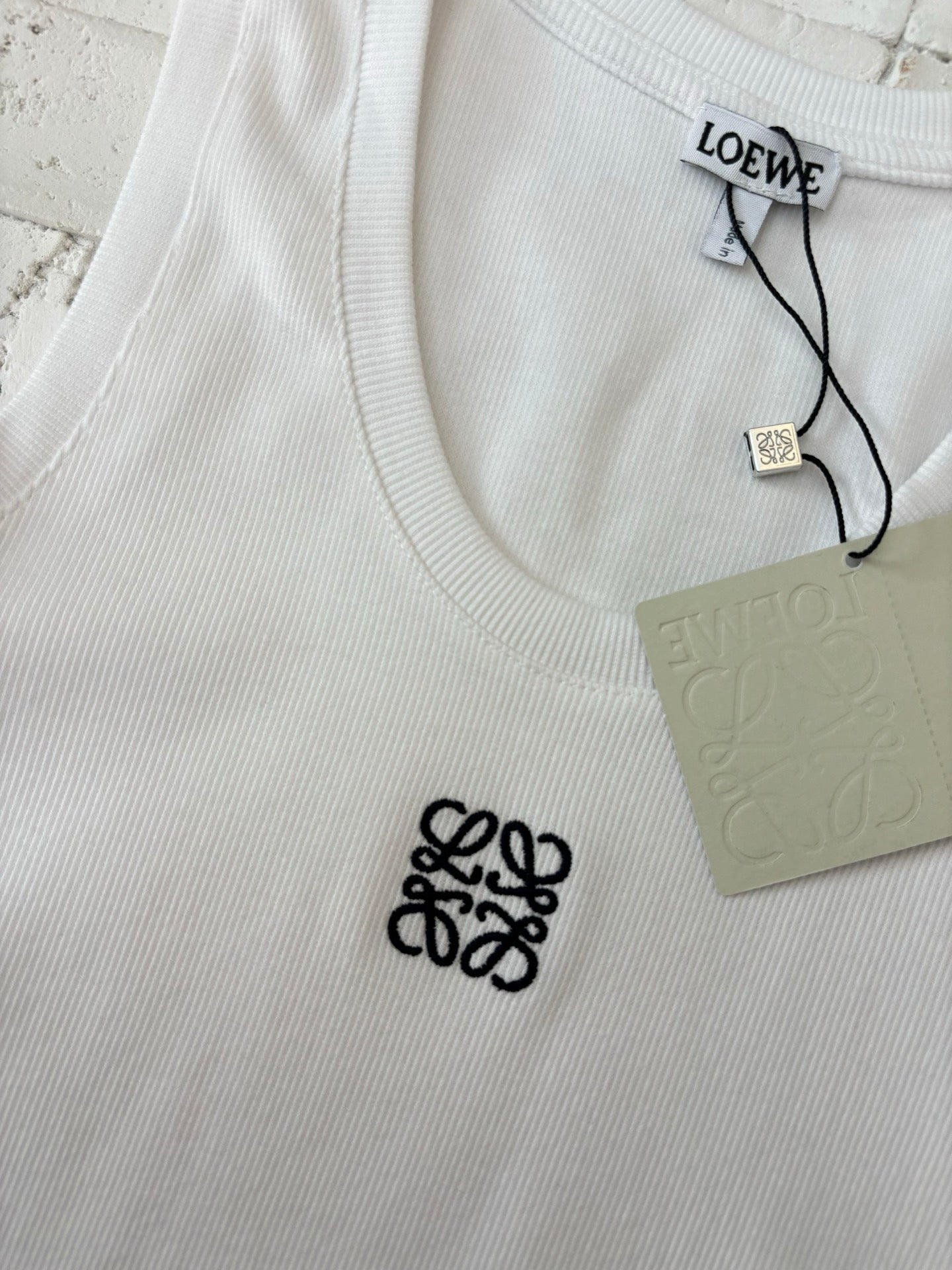 LuxluxHouse Best Quality Clothes T-shirt Loewe