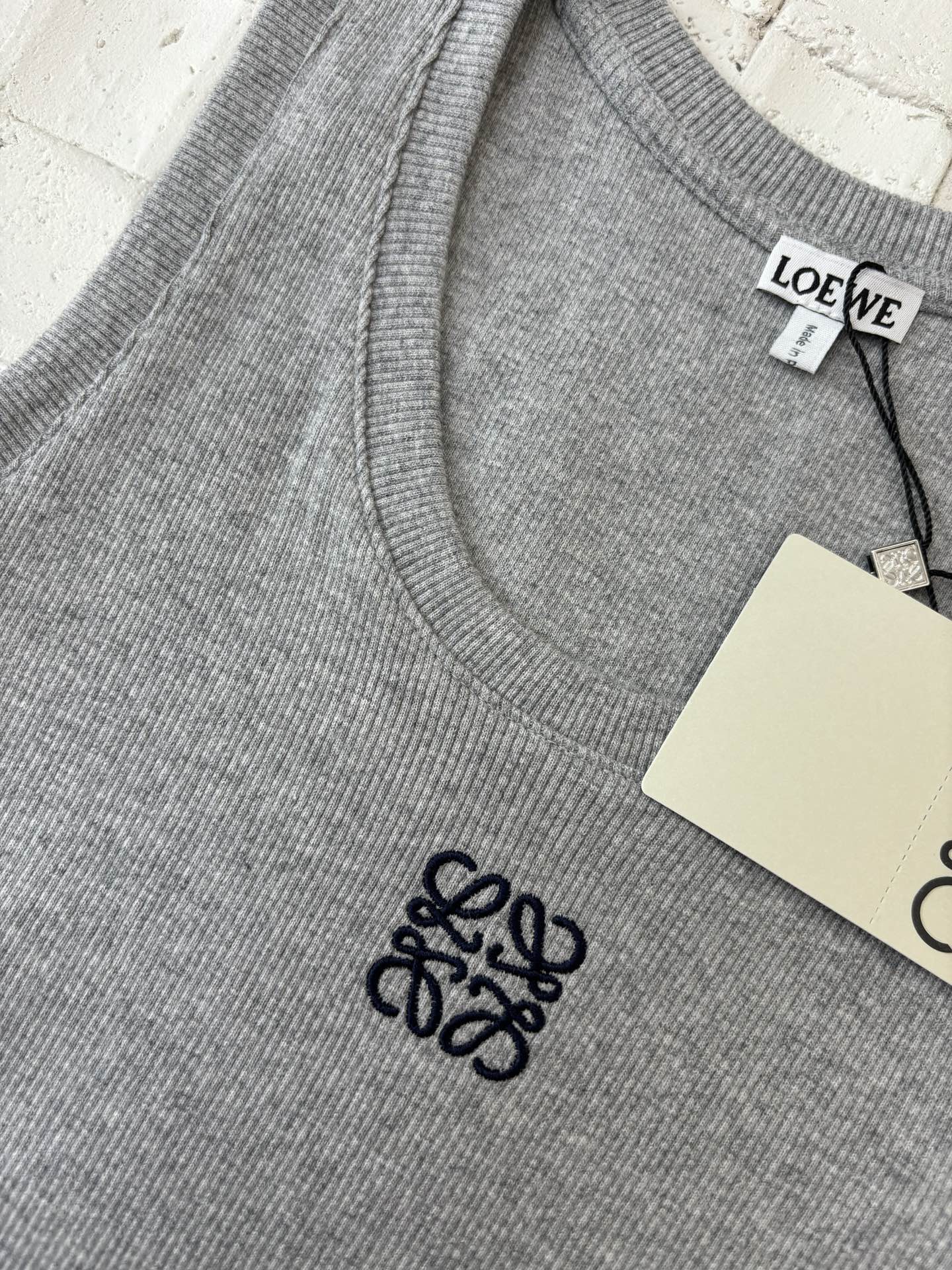 LuxluxHouse Best Quality Clothes T-shirt Loewe