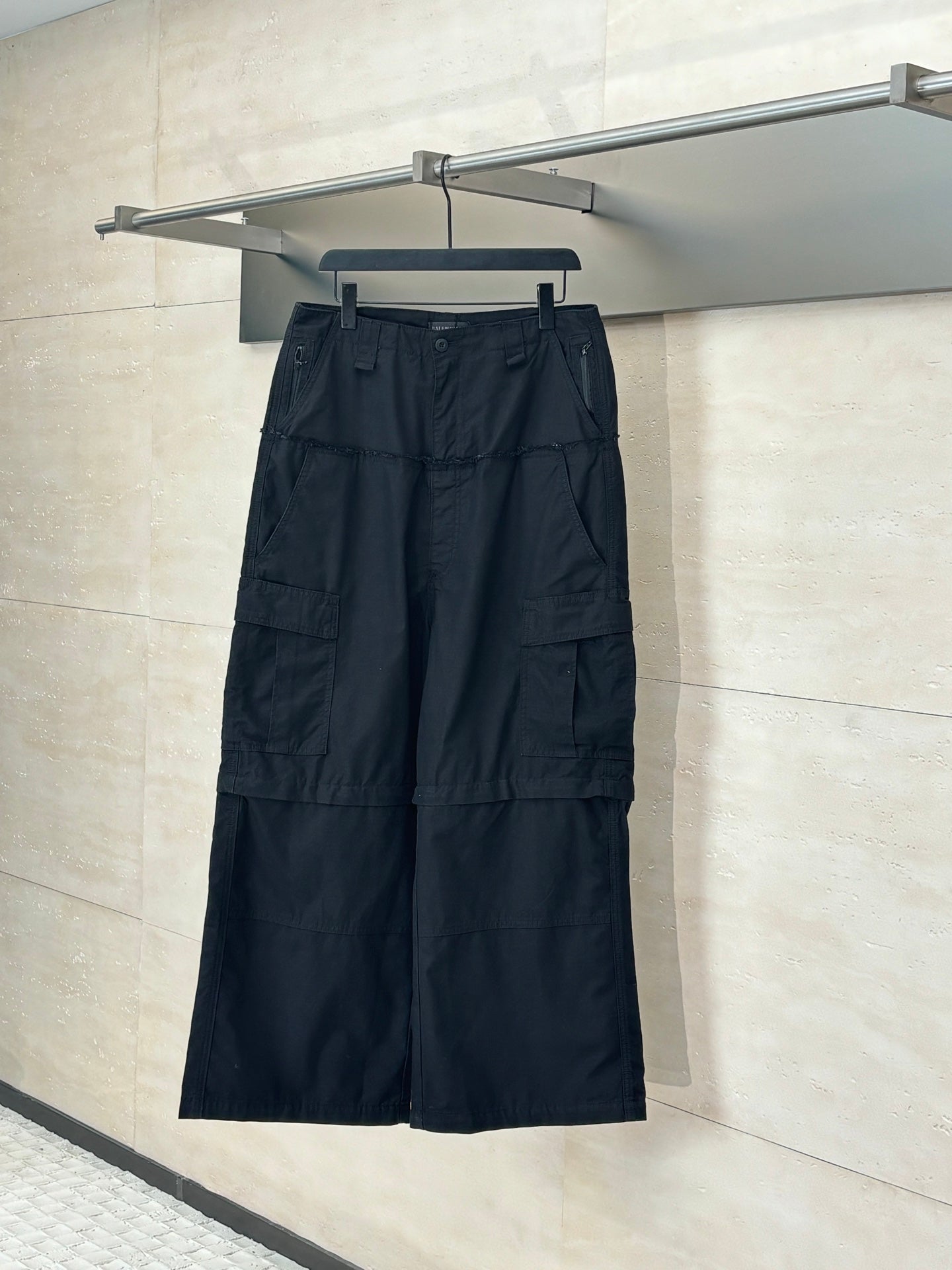LuxluxHouse Best Quality Clothes Balenciaga Pants