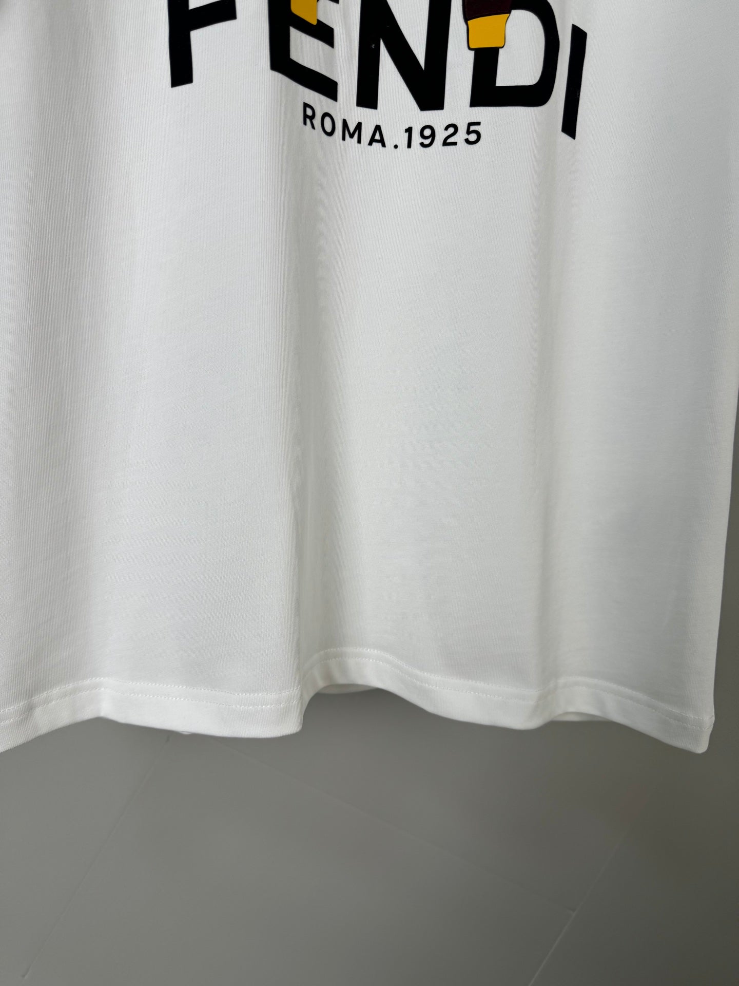 LuxluxHouse Best Quality Clothes Fendi T-shirt