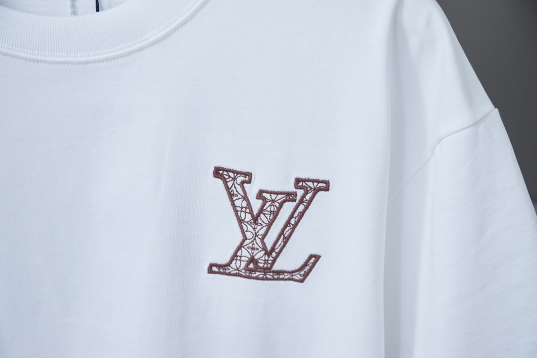 LuxluxHouse Best Quality Clothes T-shirt Louis Vuitton