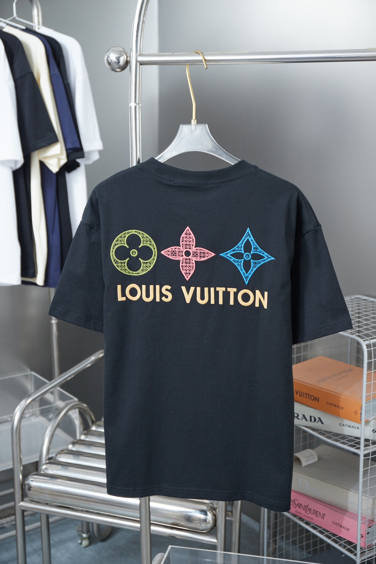 LuxluxHouse Best Quality Clothes T-shirt Louis Vuitton