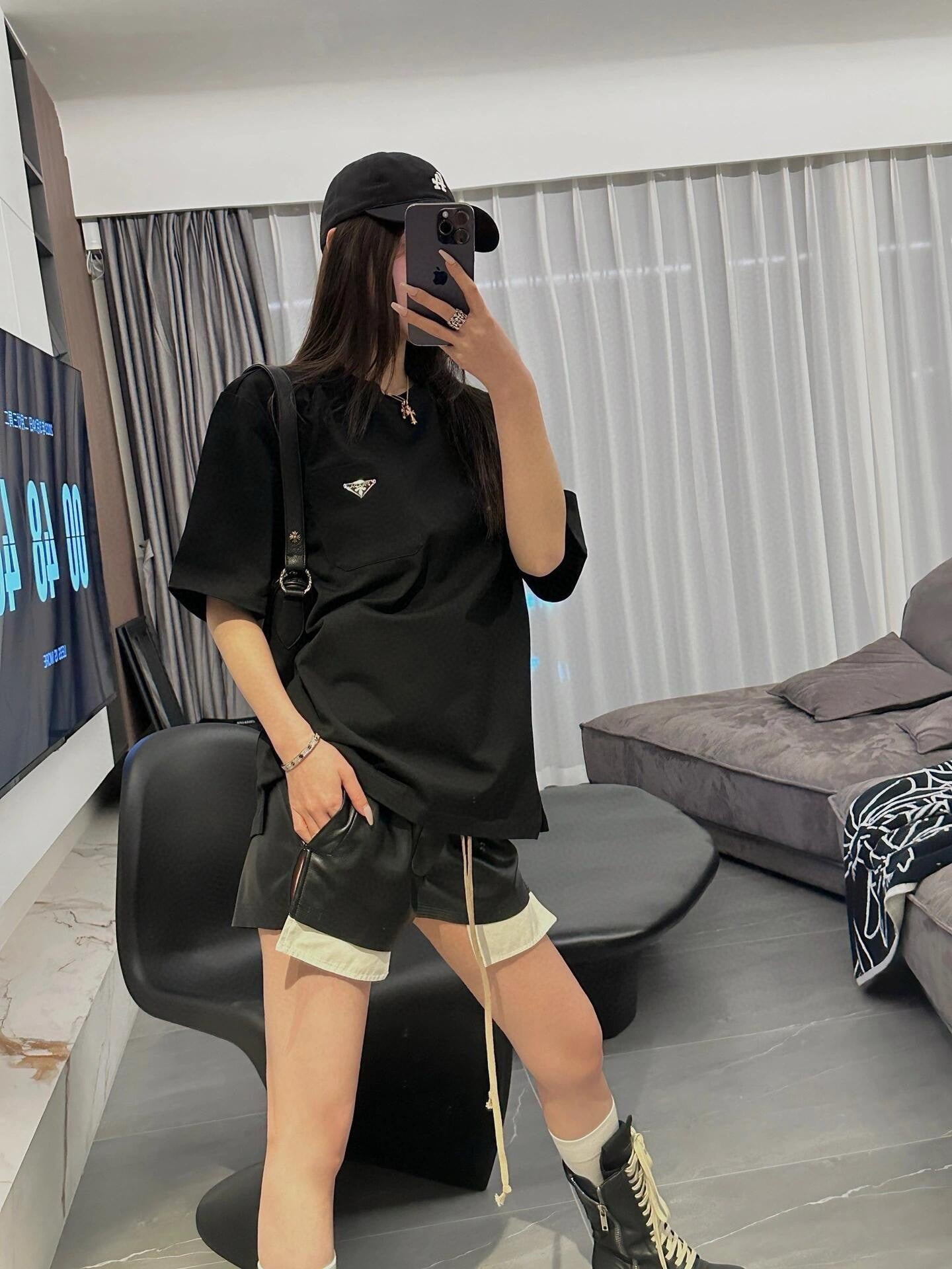 LuxluxHouse Best Quality Clothes T-shirt Prada