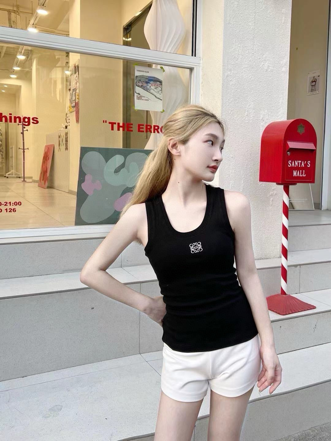 LuxluxHouse Best Quality Clothes T-shirt Loewe