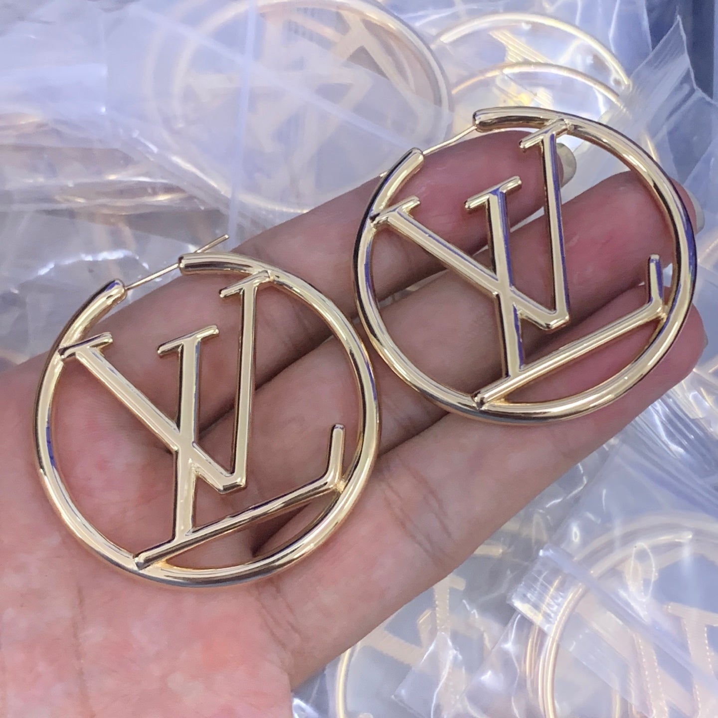 LuxluxHouse Low Price And High Quality Accessories Louis Vuitton