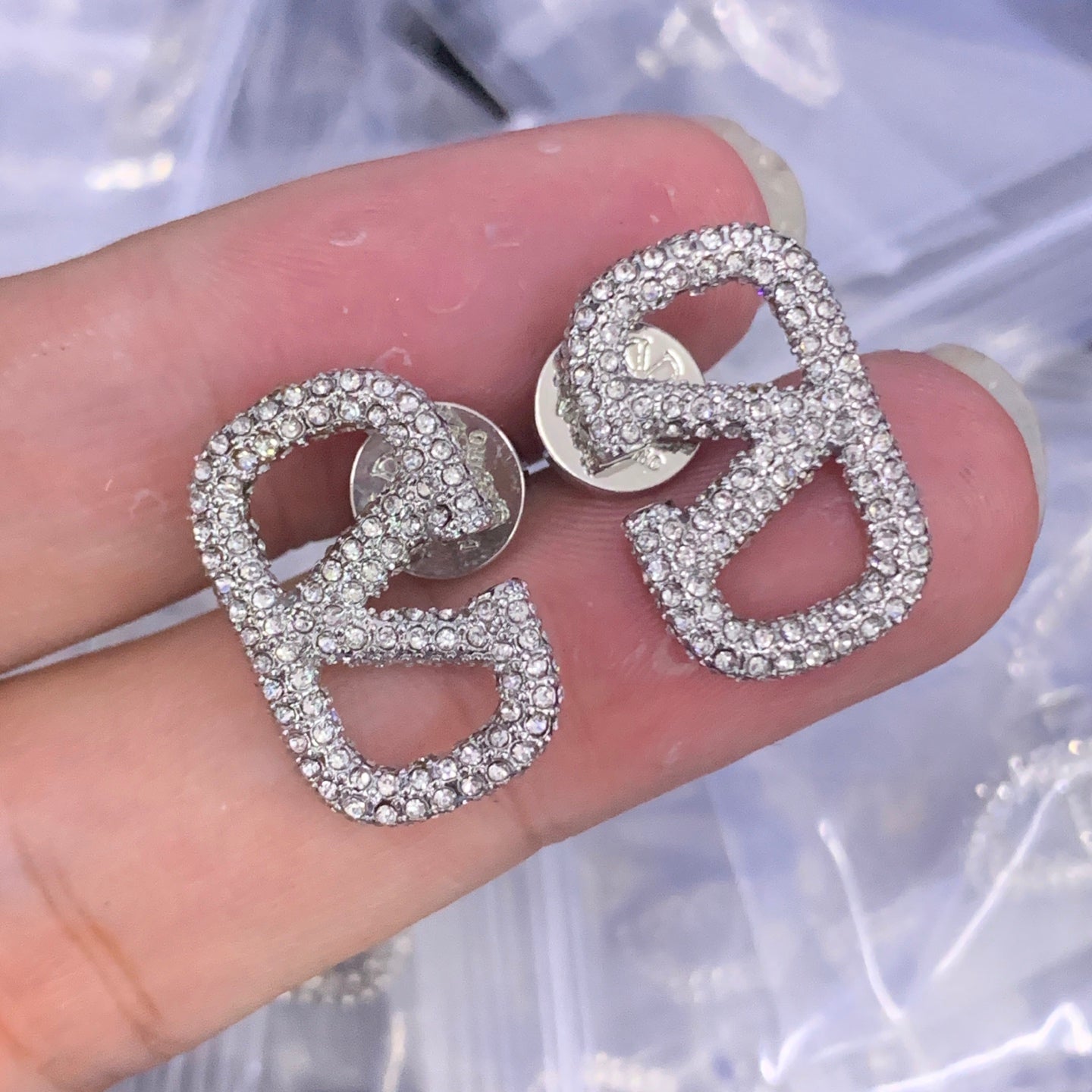 LuxluxHouse Low Price And High Quality Accessories Valentino