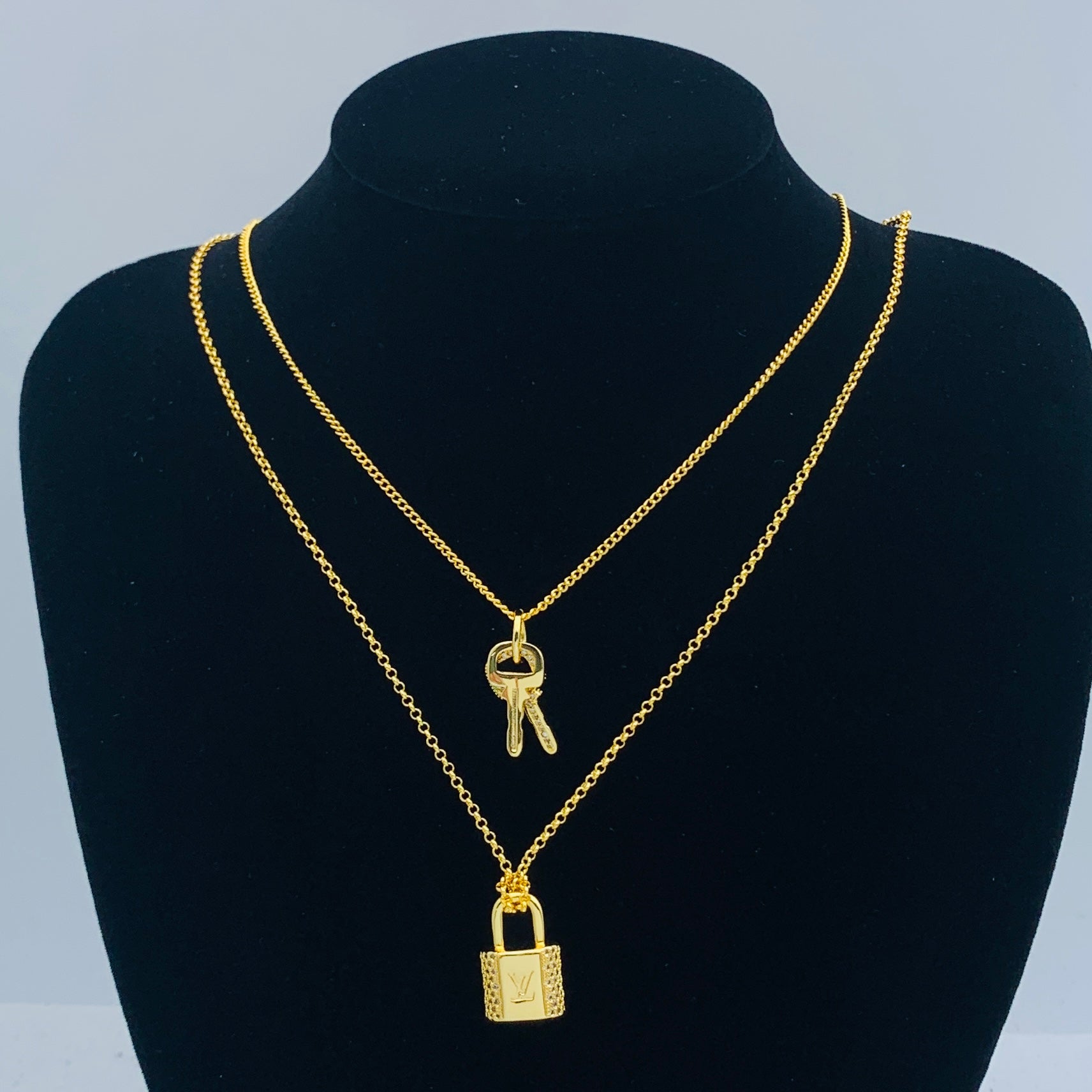 LuxluxHouse Low Price And High Quality Accessories Louis Vuitton