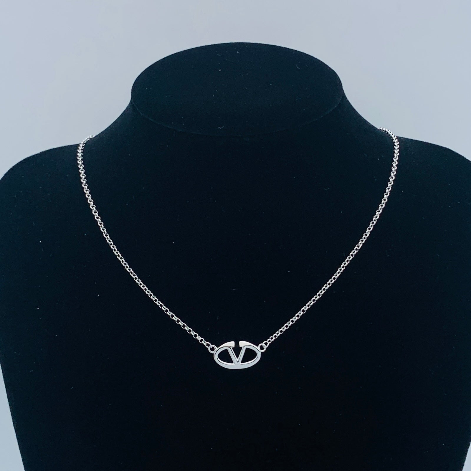 LuxluxHouse Low Price And High Quality Accessories Valentino