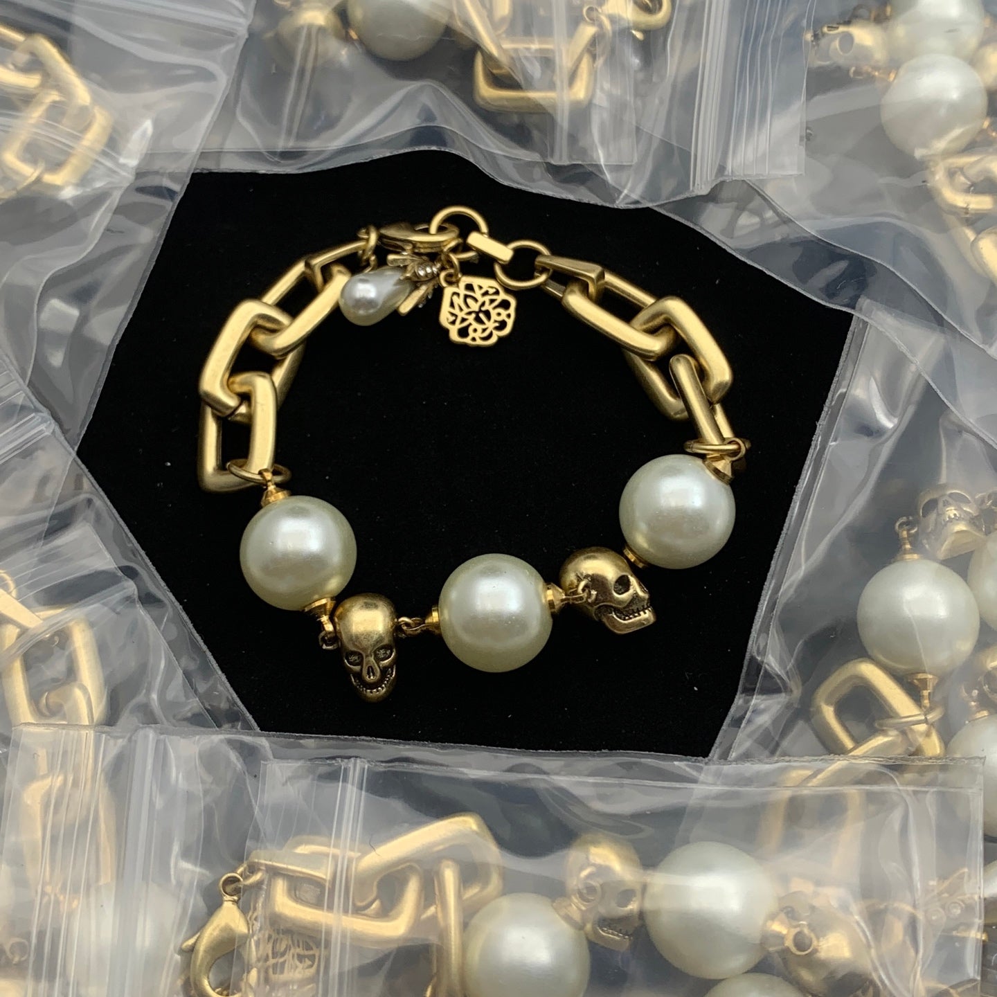 LuxluxHouse Low Price And High Quality Accessories Alexander McQueen