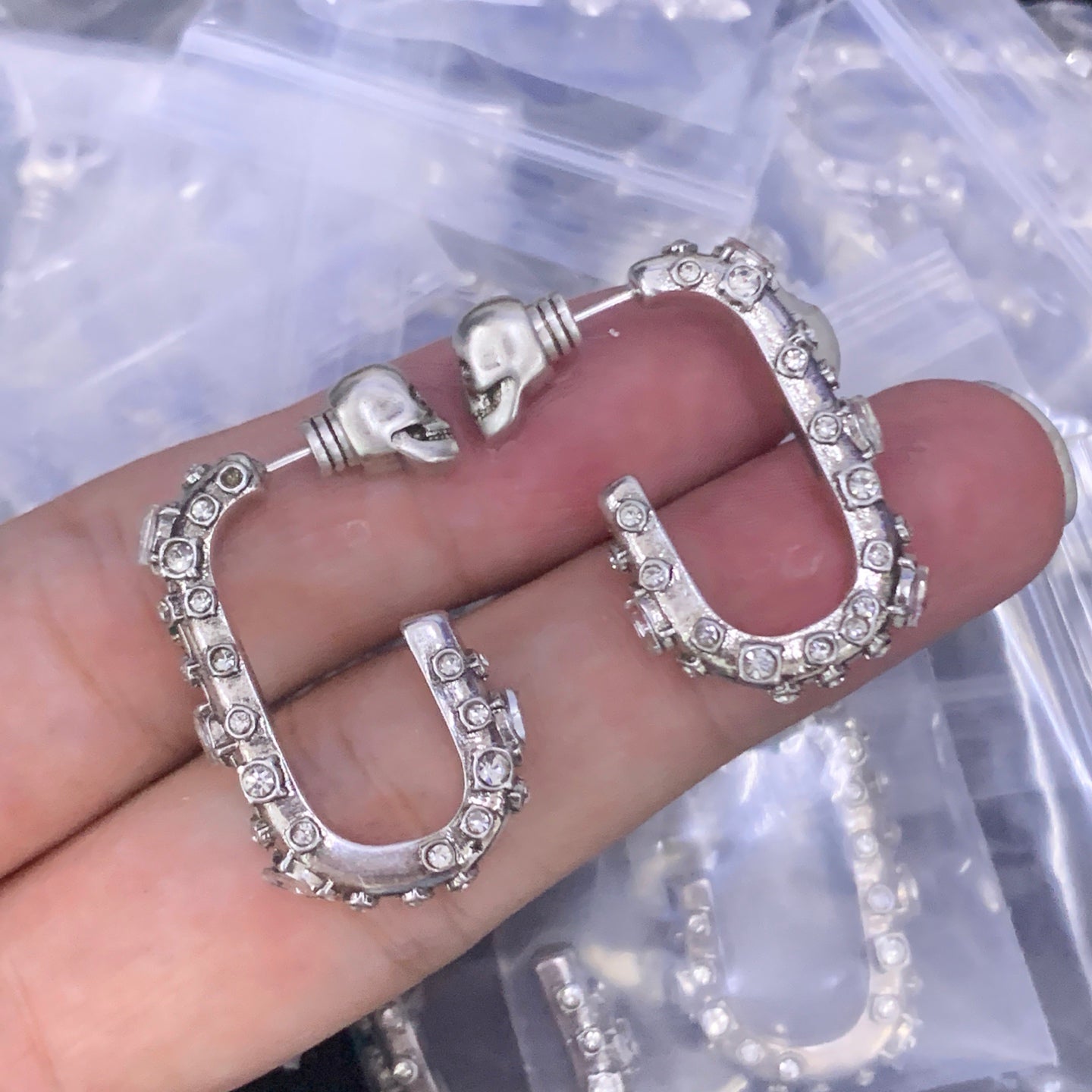 LuxluxHouse Low Price And High Quality Accessories Alexander McQueen