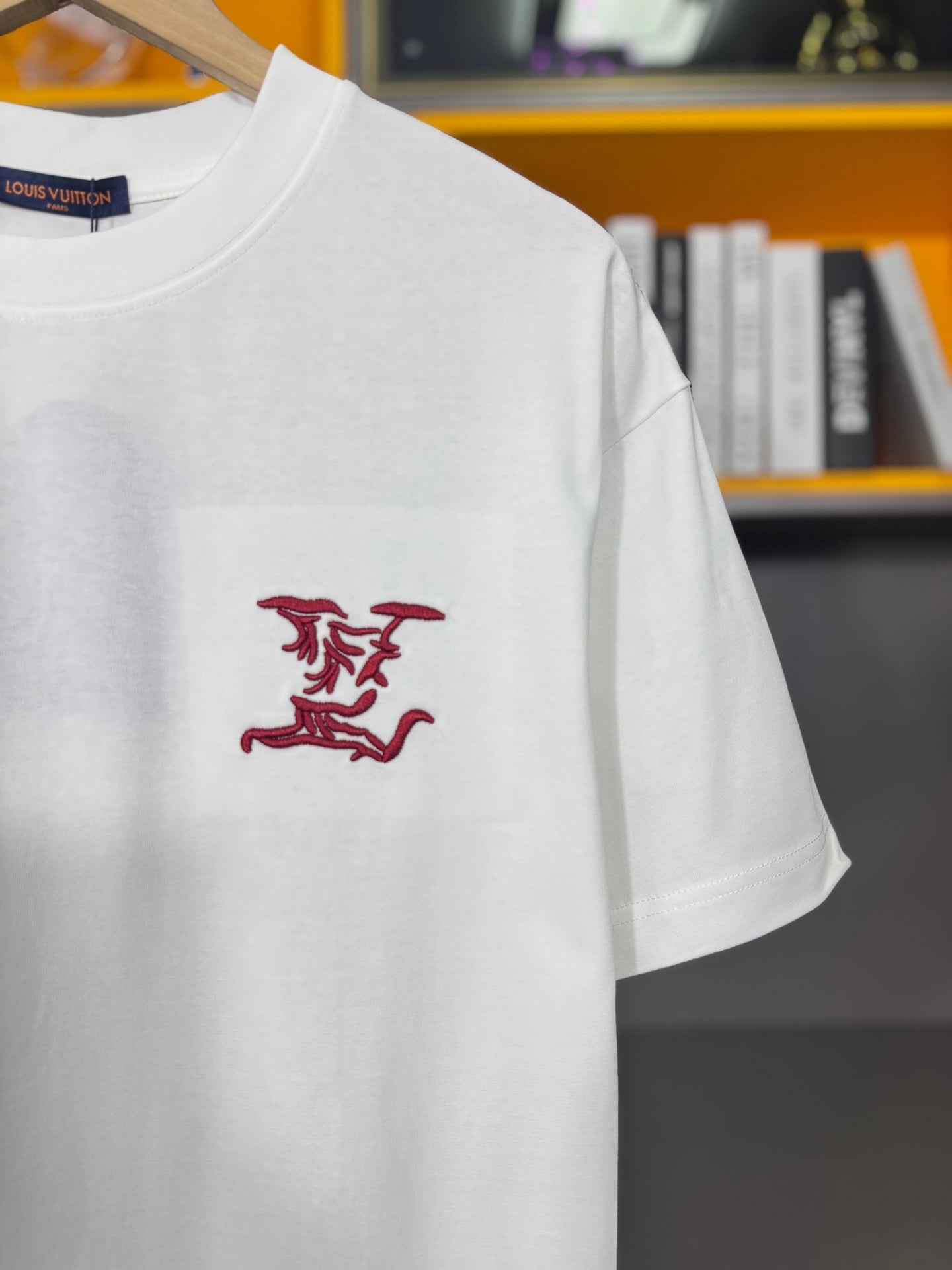 LuxluxHouse Best Quality Clothes T-shirt Louis Vuitton