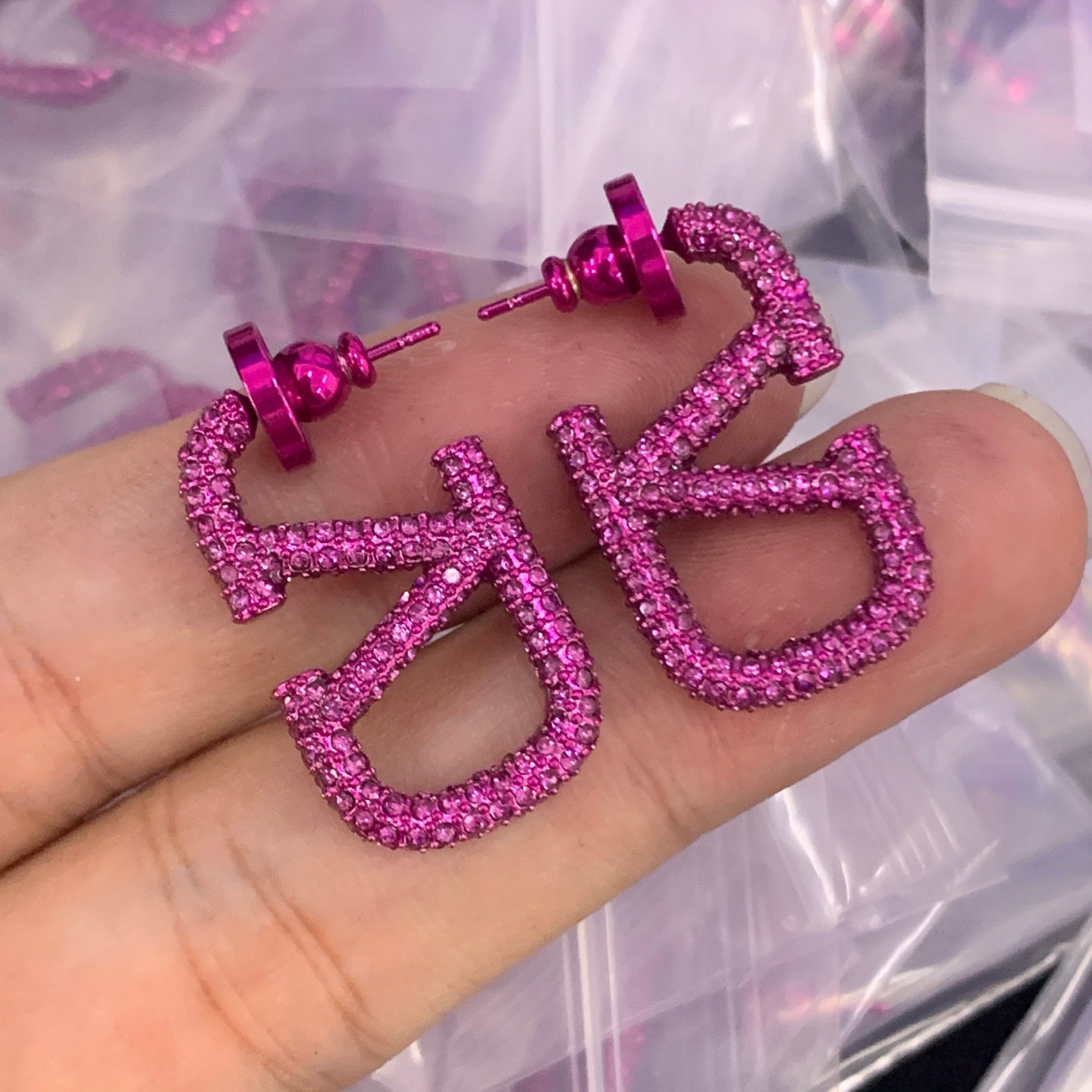 LuxluxHouse Low Price And High Quality Accessories Valentino