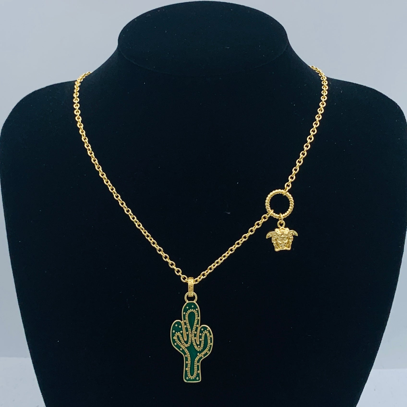 LuxluxHouse Low Price And High Quality Accessories Versace