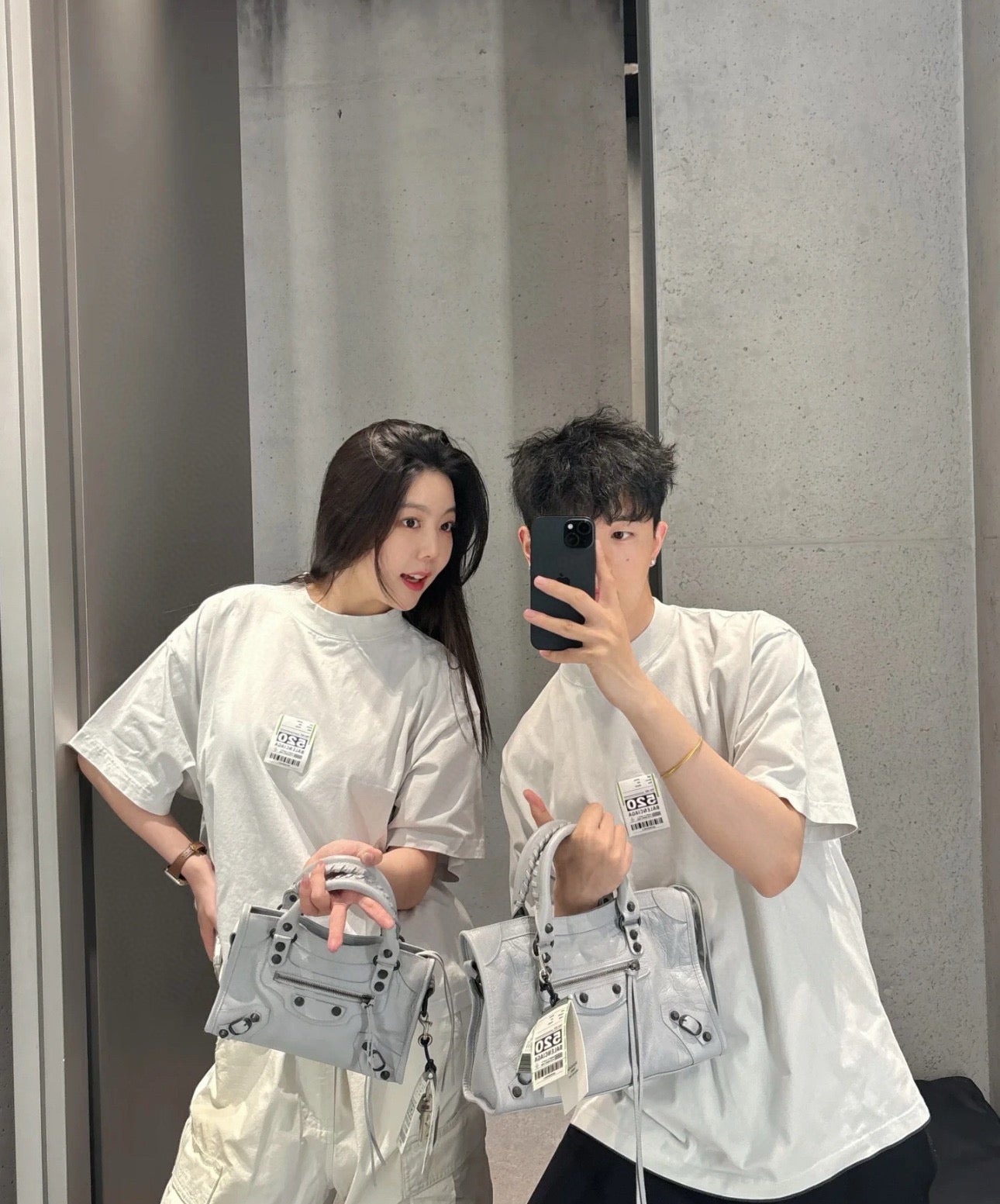 LuxluxHouse Best Quality Clothes Balenciaga T-shirt