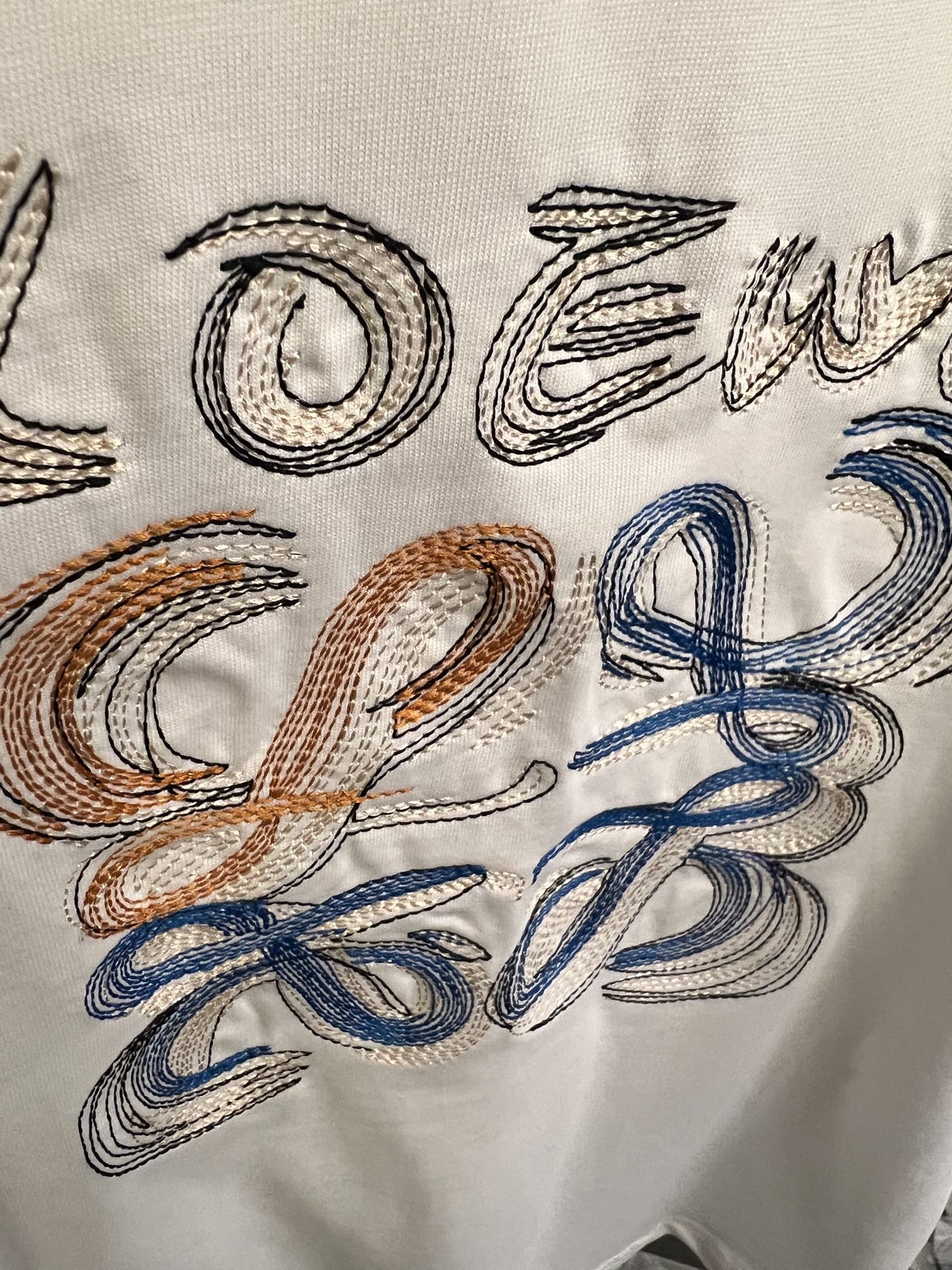 LuxluxHouse Best Quality Clothes T-shirt Loewe