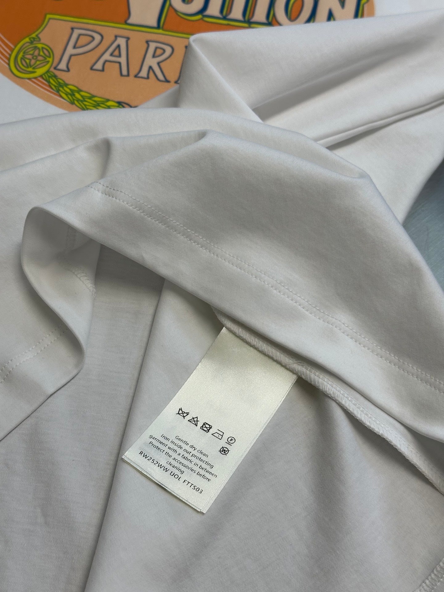 LuxluxHouse Best Quality Clothes T-shirt Louis Vuitton